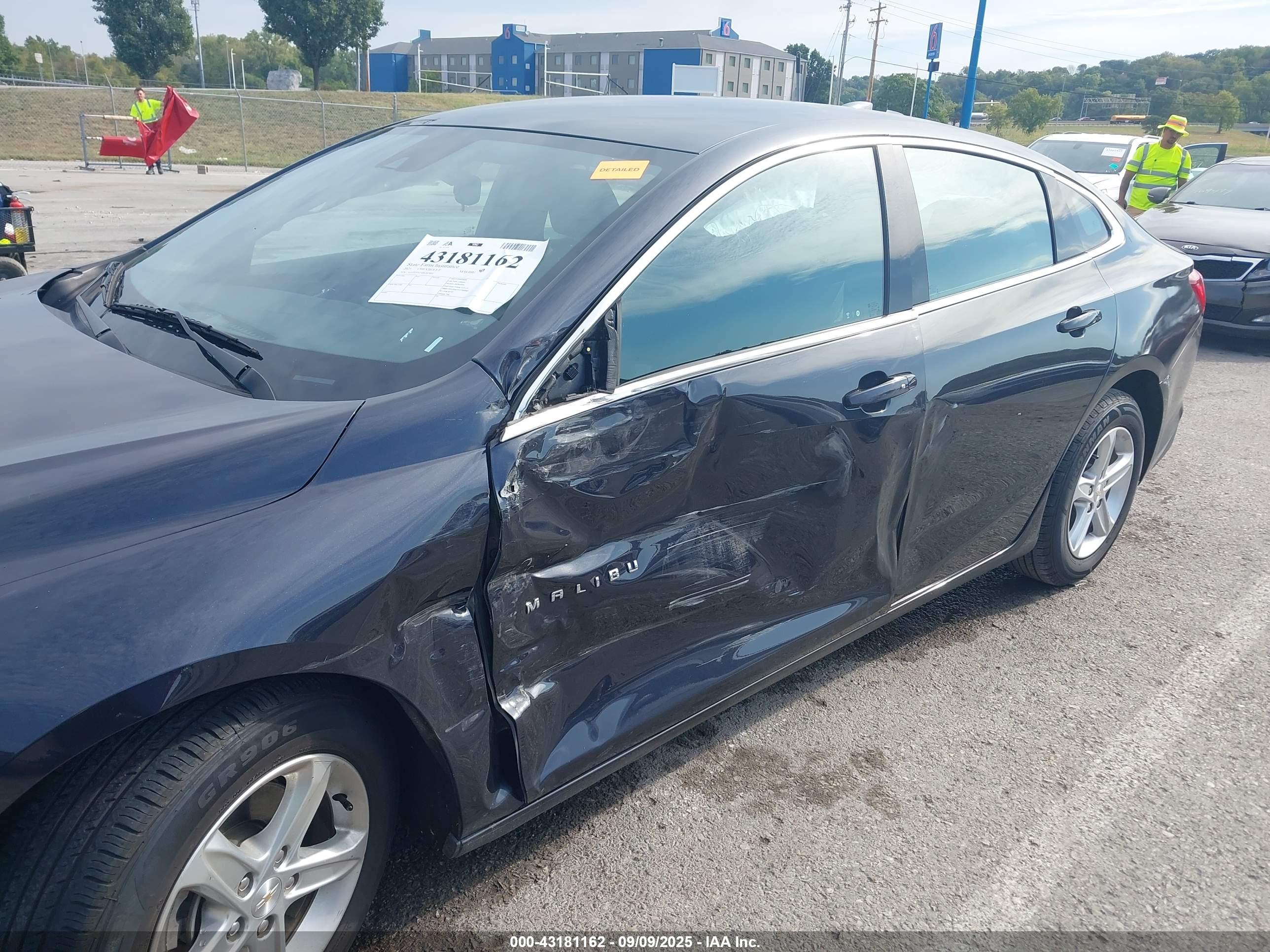 CHEVROLET MALIBU image 6