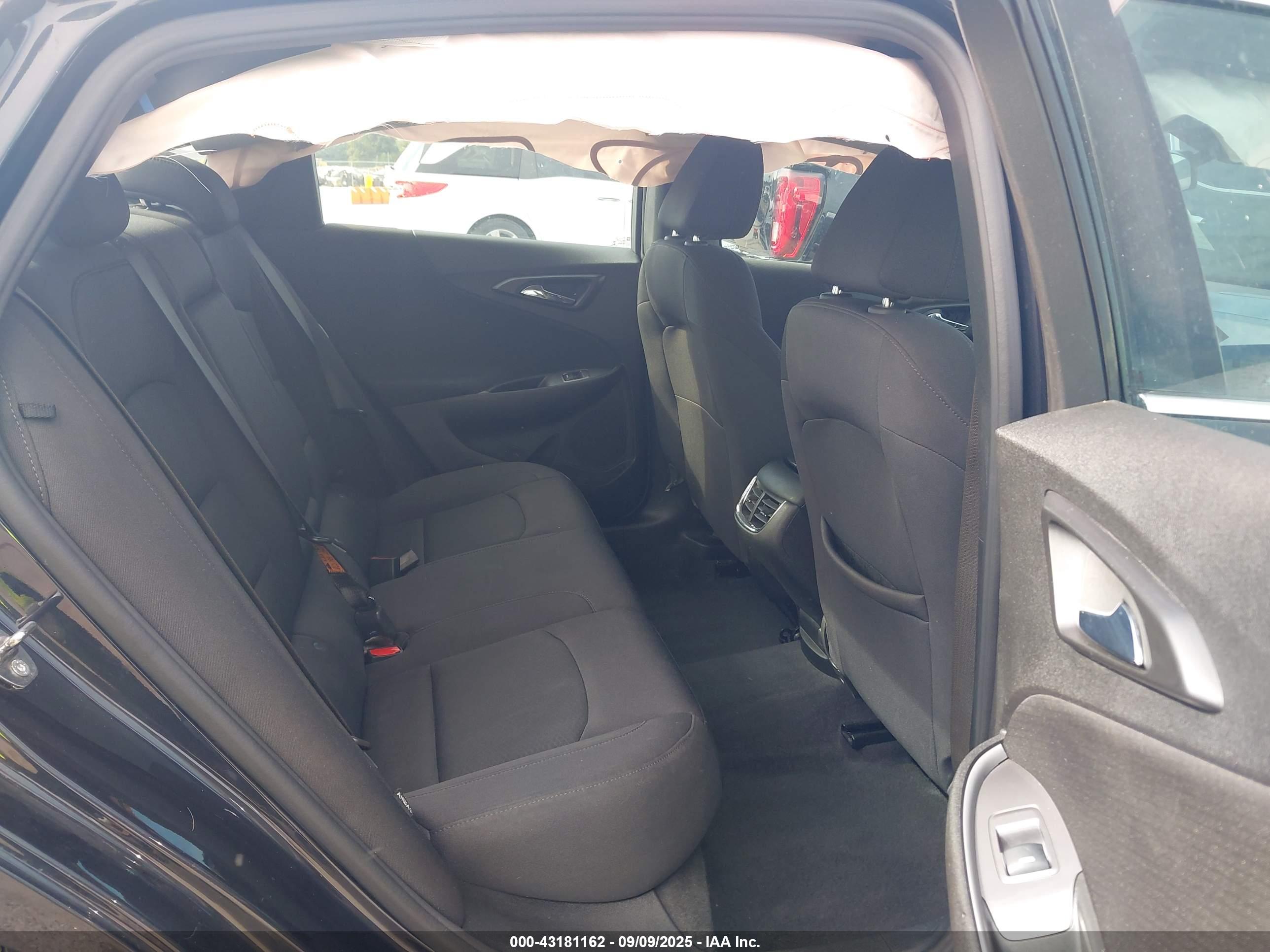 CHEVROLET MALIBU image 8