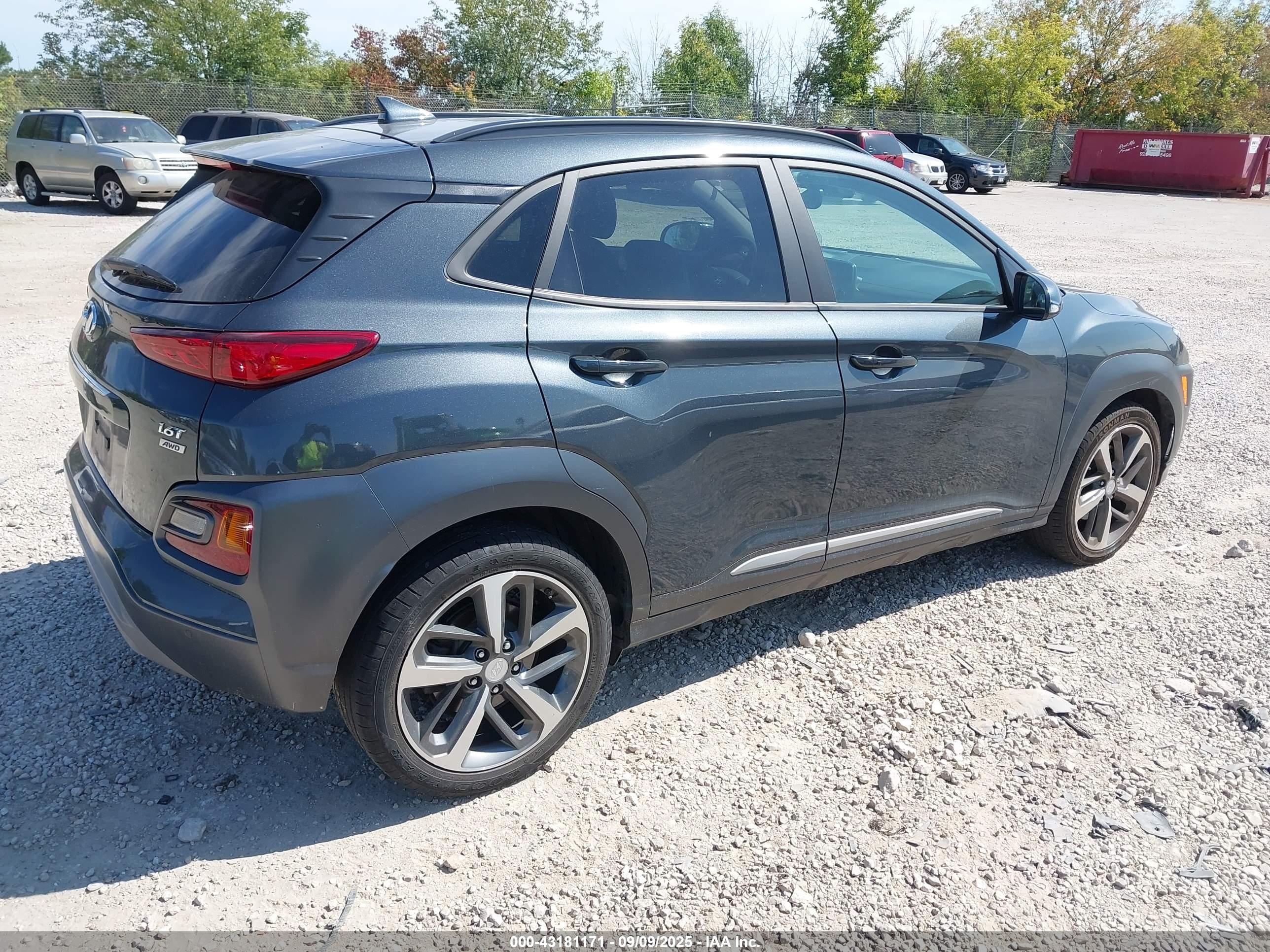 HYUNDAI KONA image 4