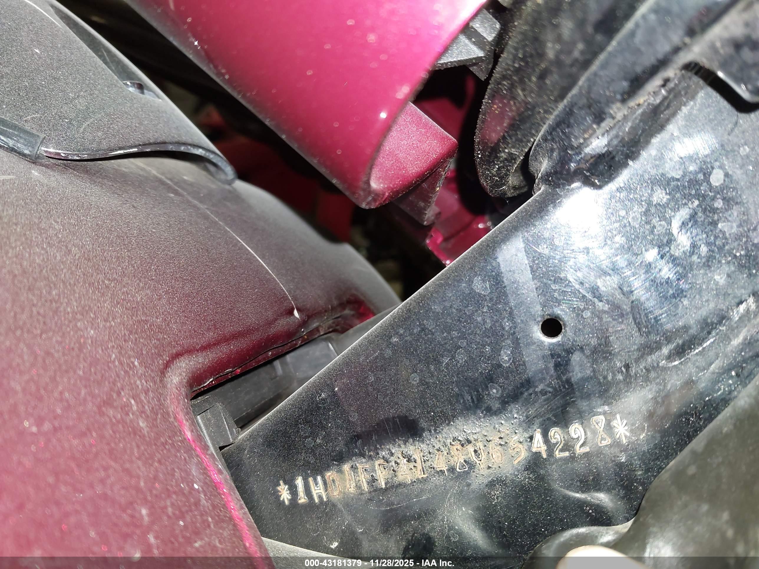 HARLEY-DAVIDSON FLHT image 10