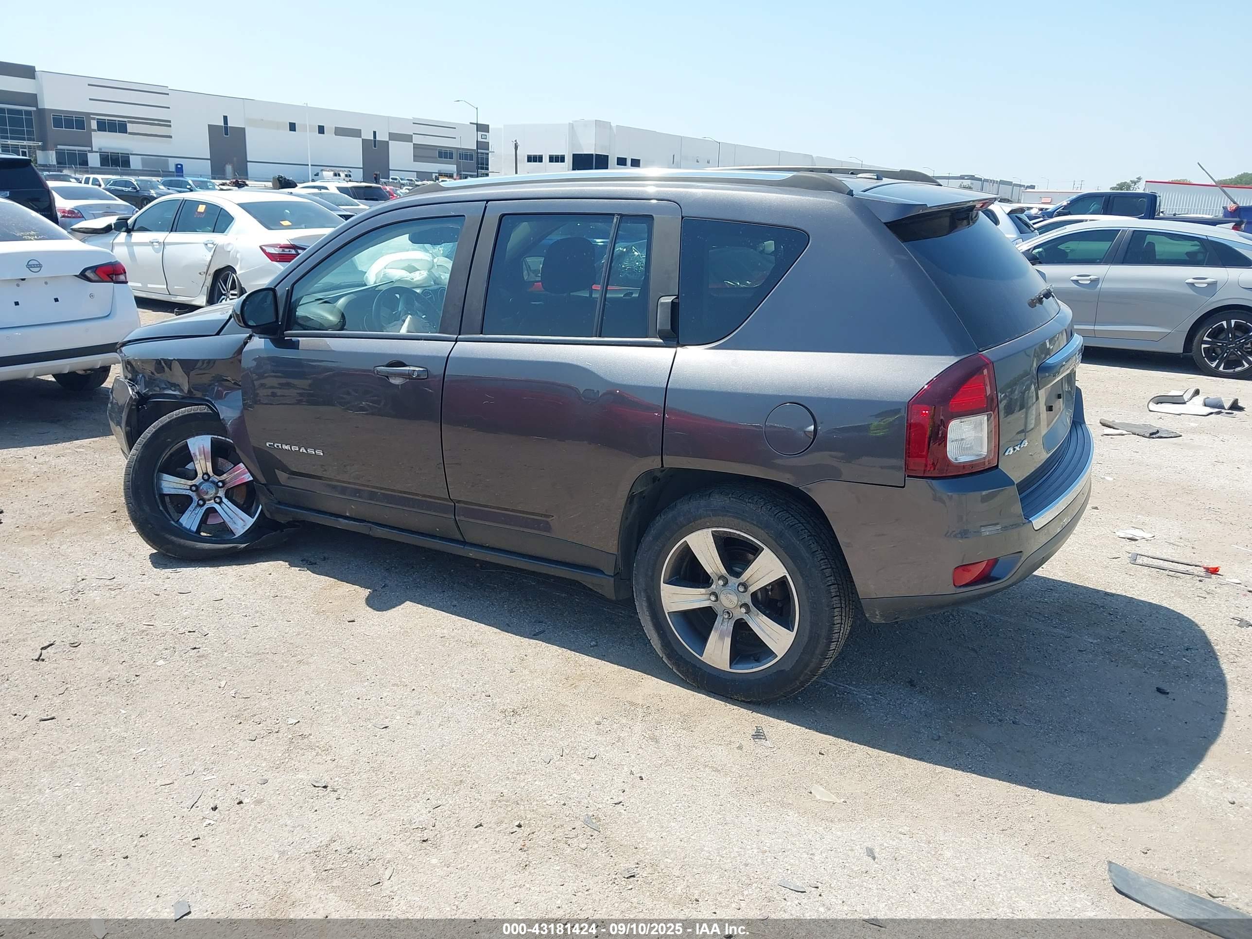 JEEP COMPASS image 3