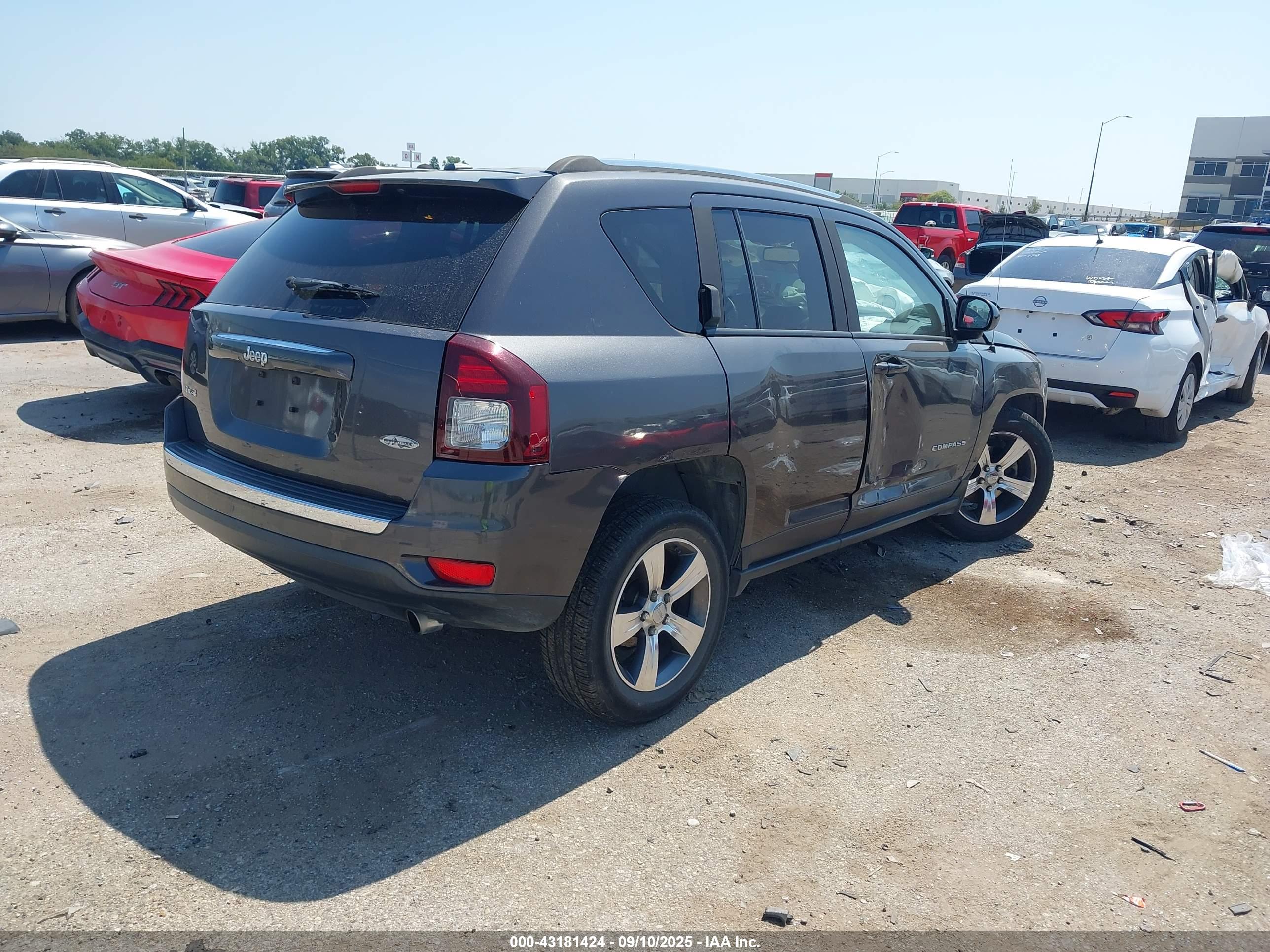 JEEP COMPASS image 4