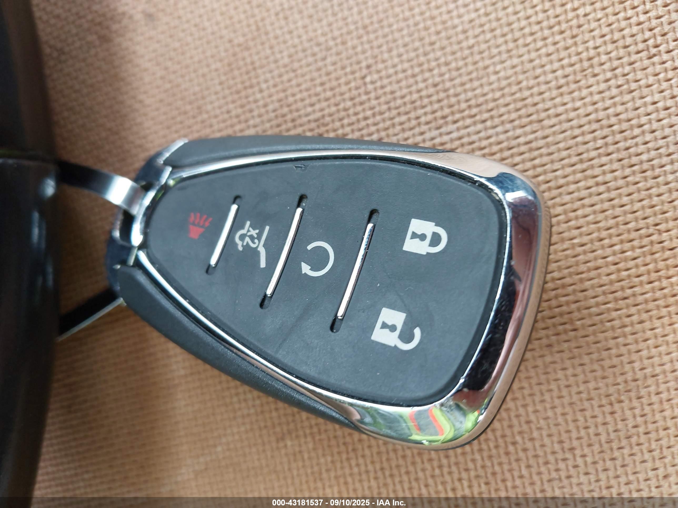 CHEVROLET EQUINOX image 11