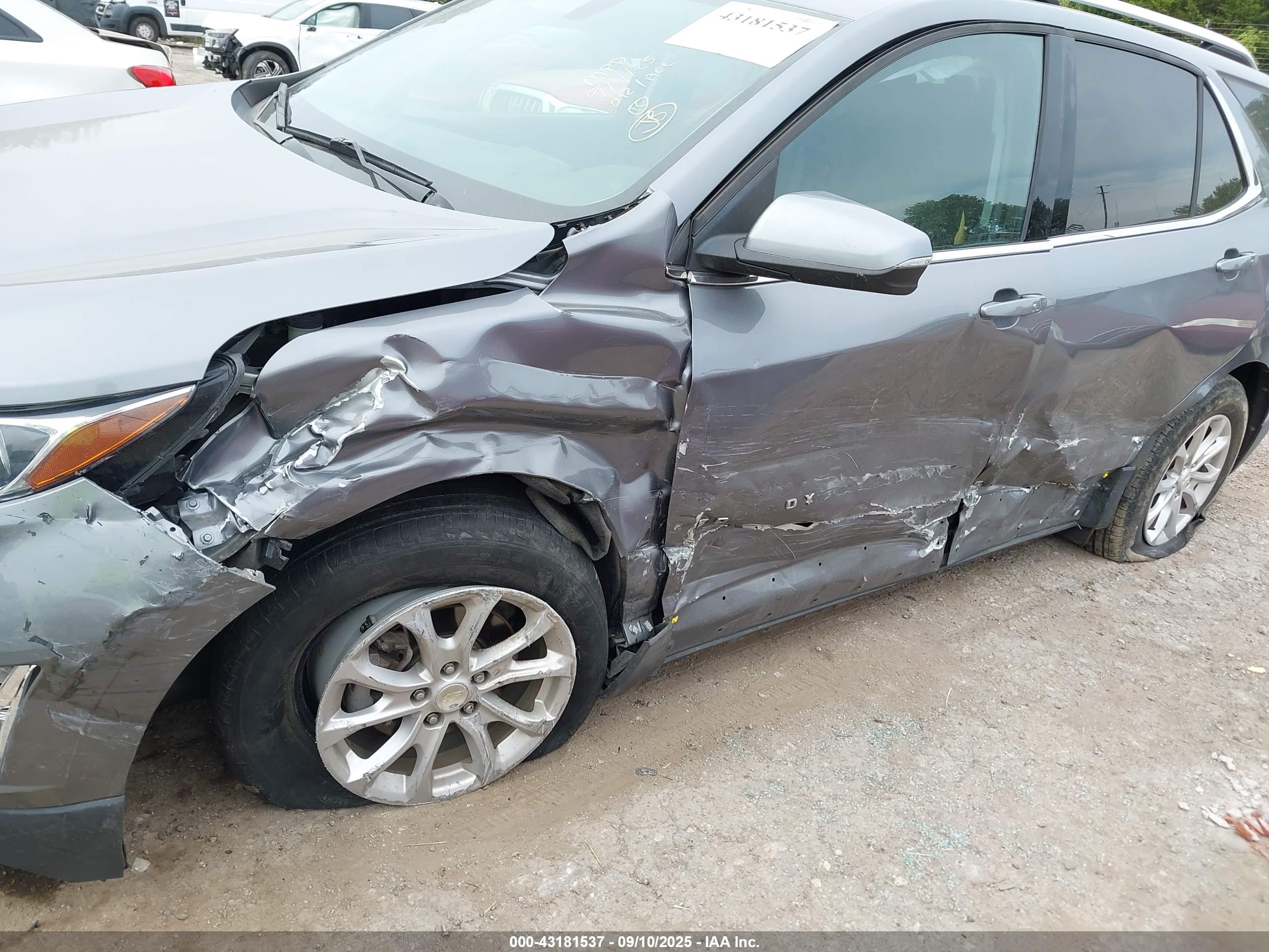 CHEVROLET EQUINOX image 6