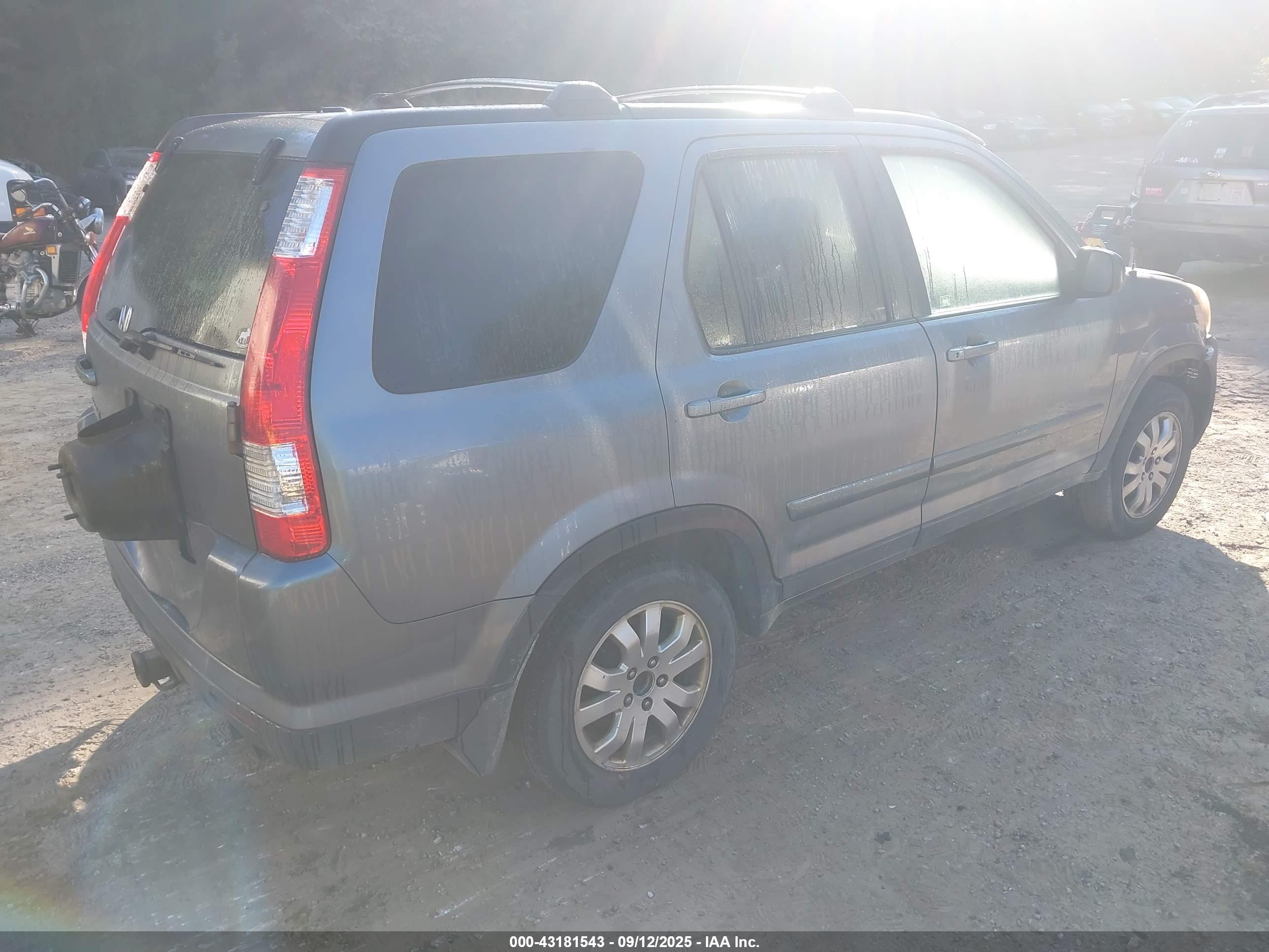 HONDA CR-V image 4