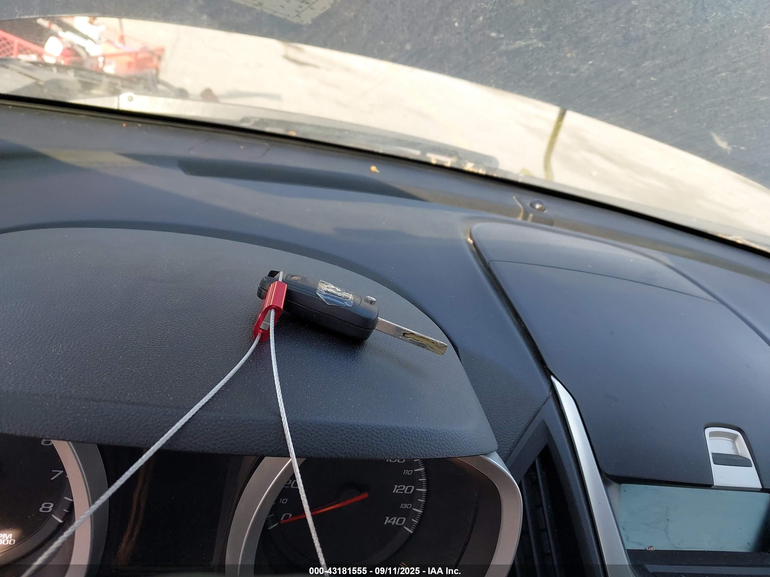 CHEVROLET EQUINOX image 11