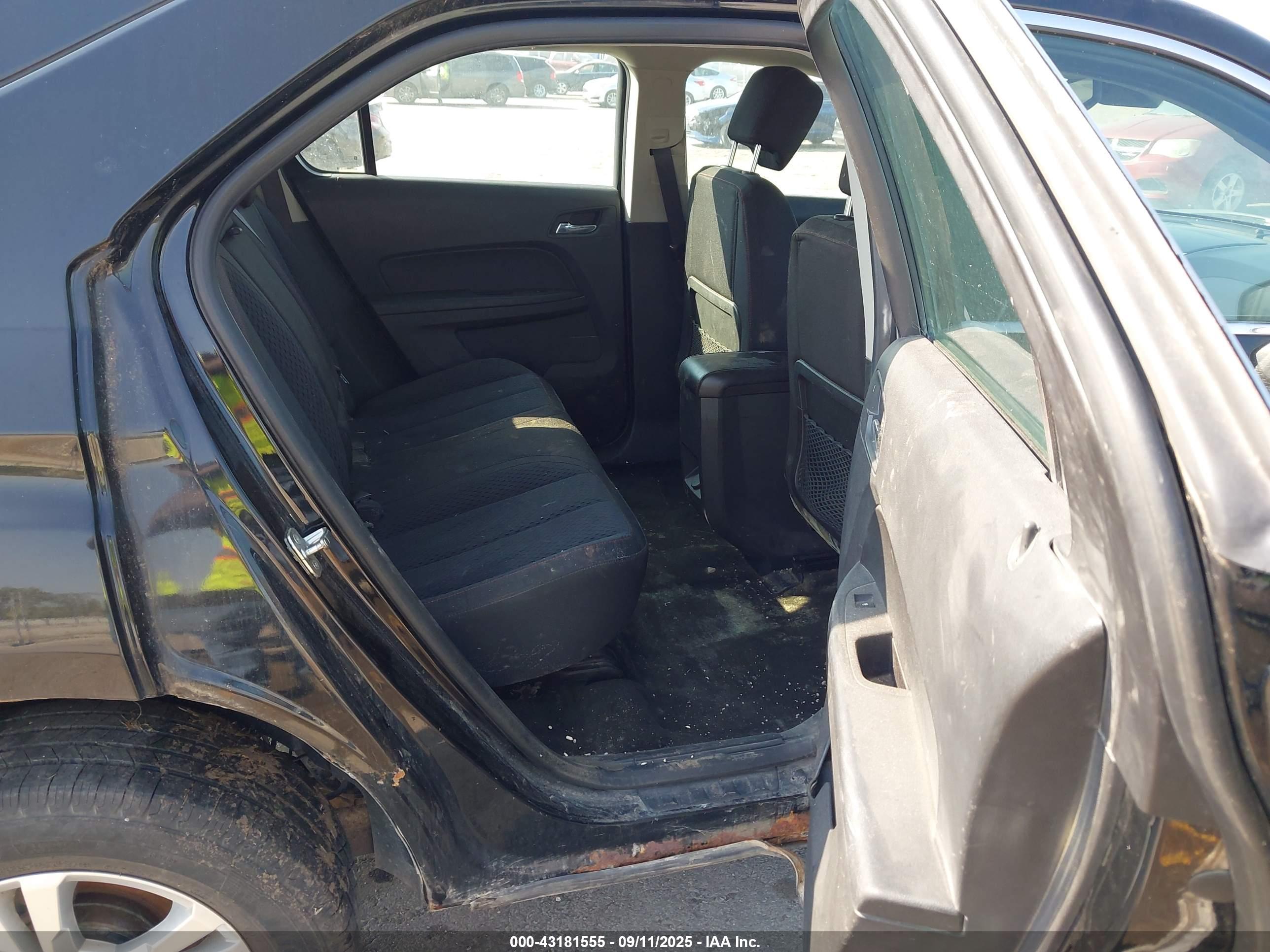 CHEVROLET EQUINOX image 8
