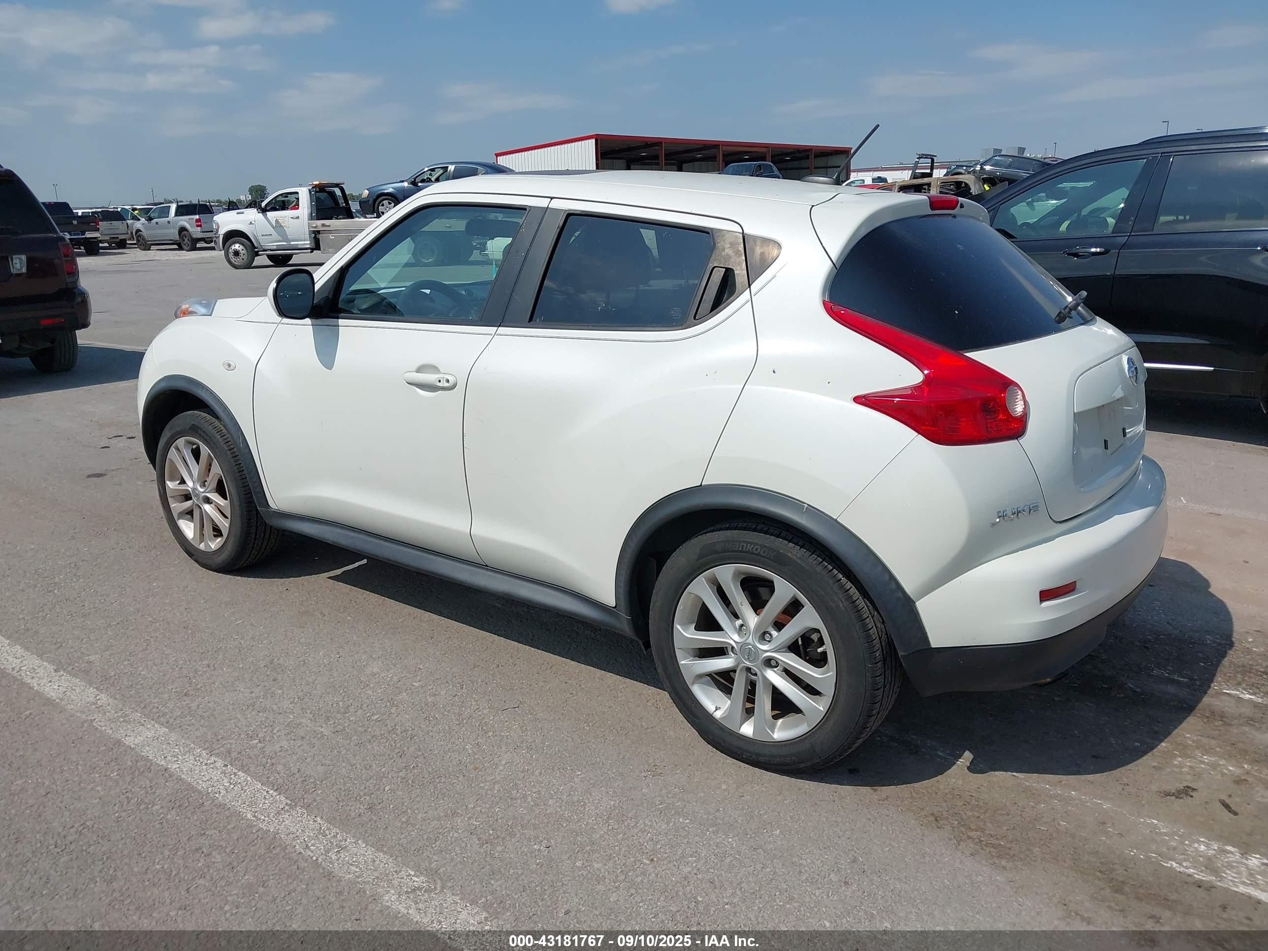NISSAN JUKE image 3