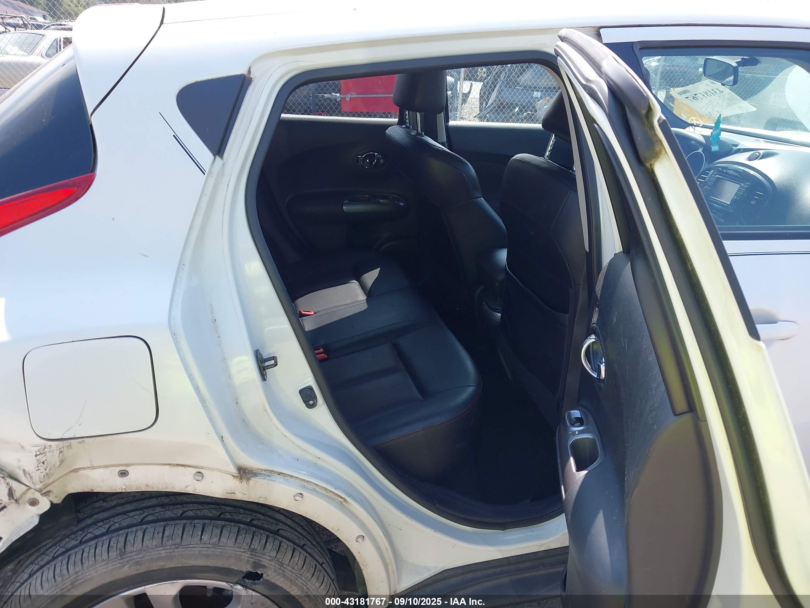 NISSAN JUKE image 8