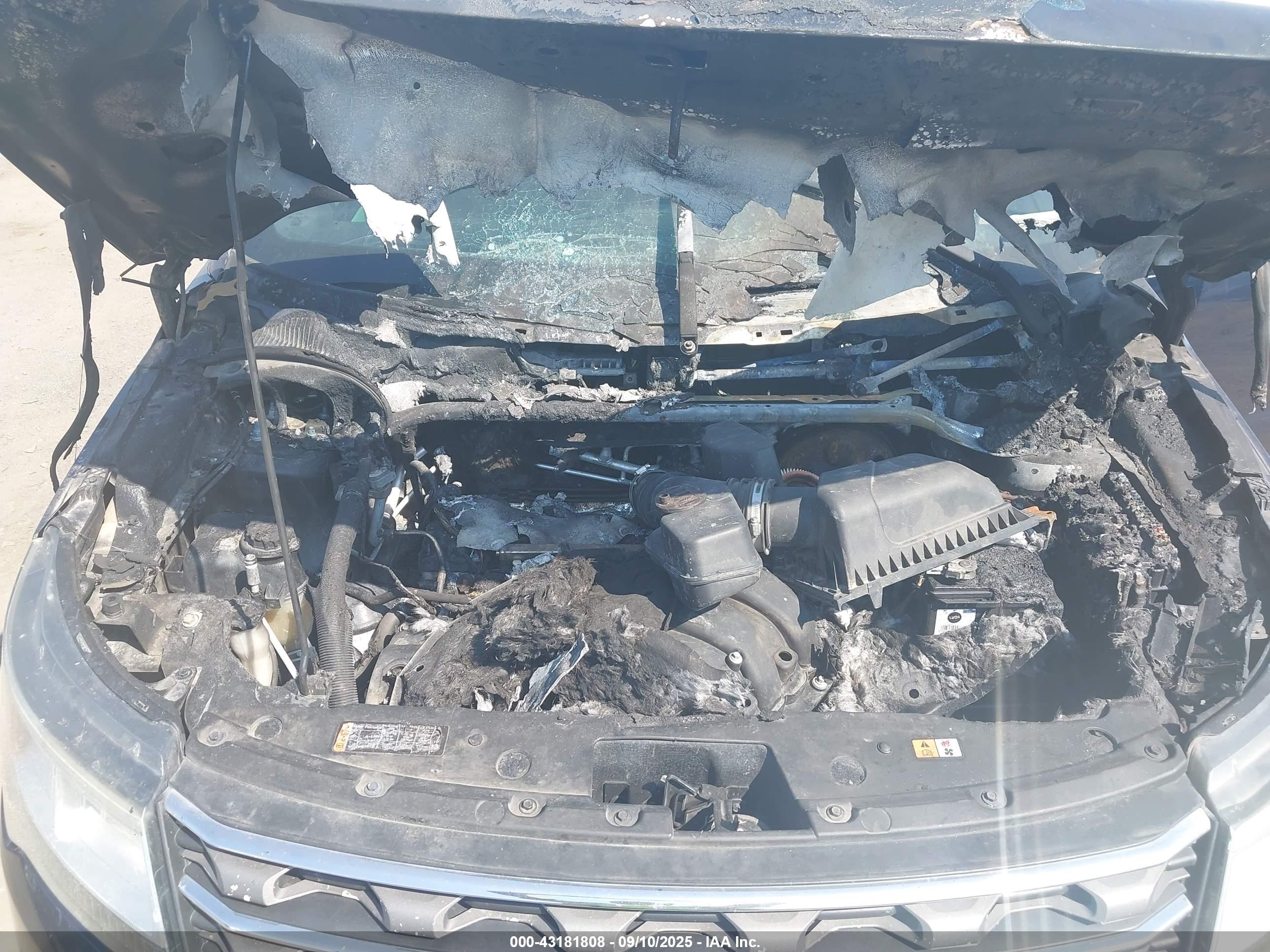 FORD EXPLORER image 10