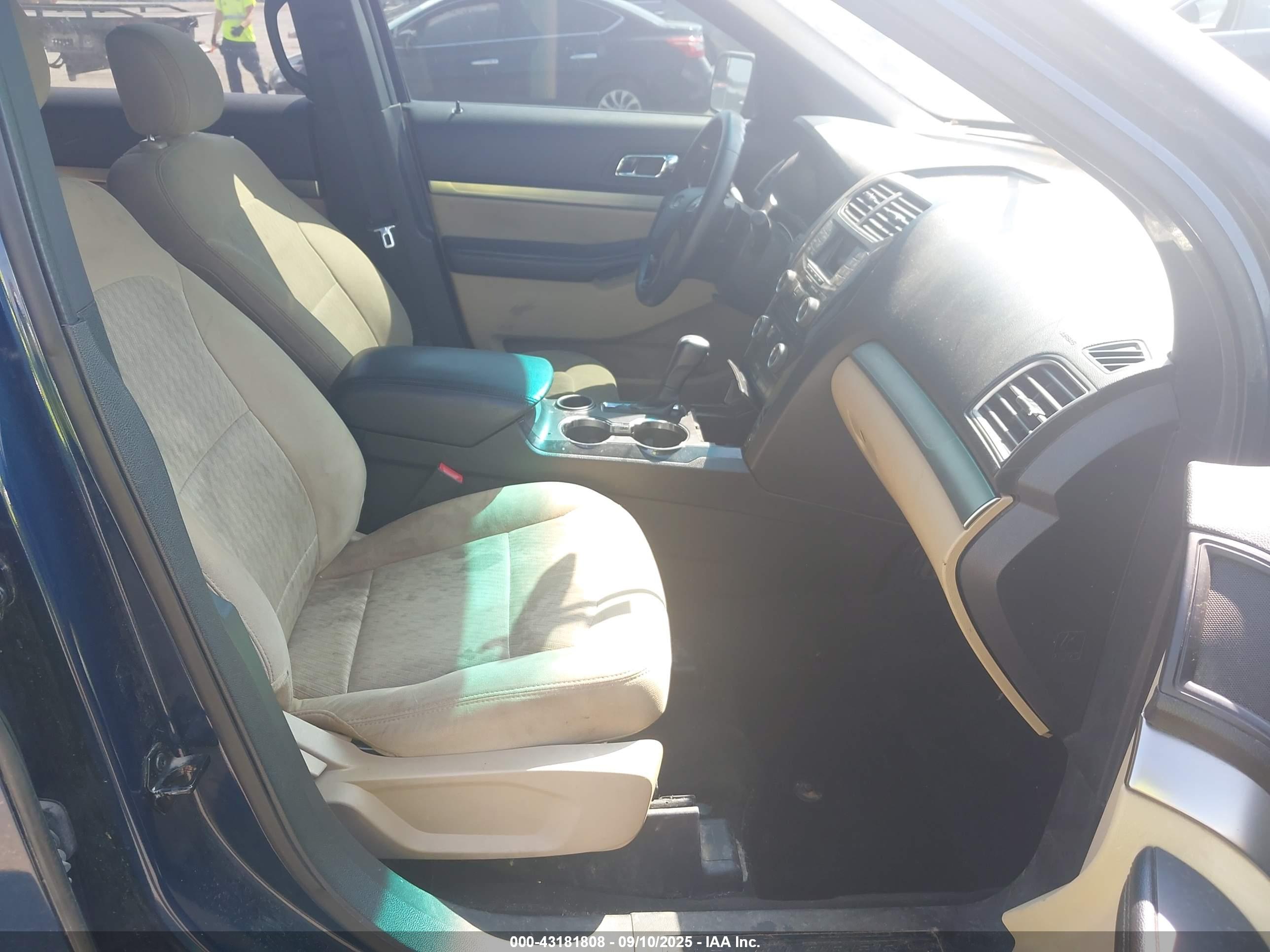 FORD EXPLORER image 5