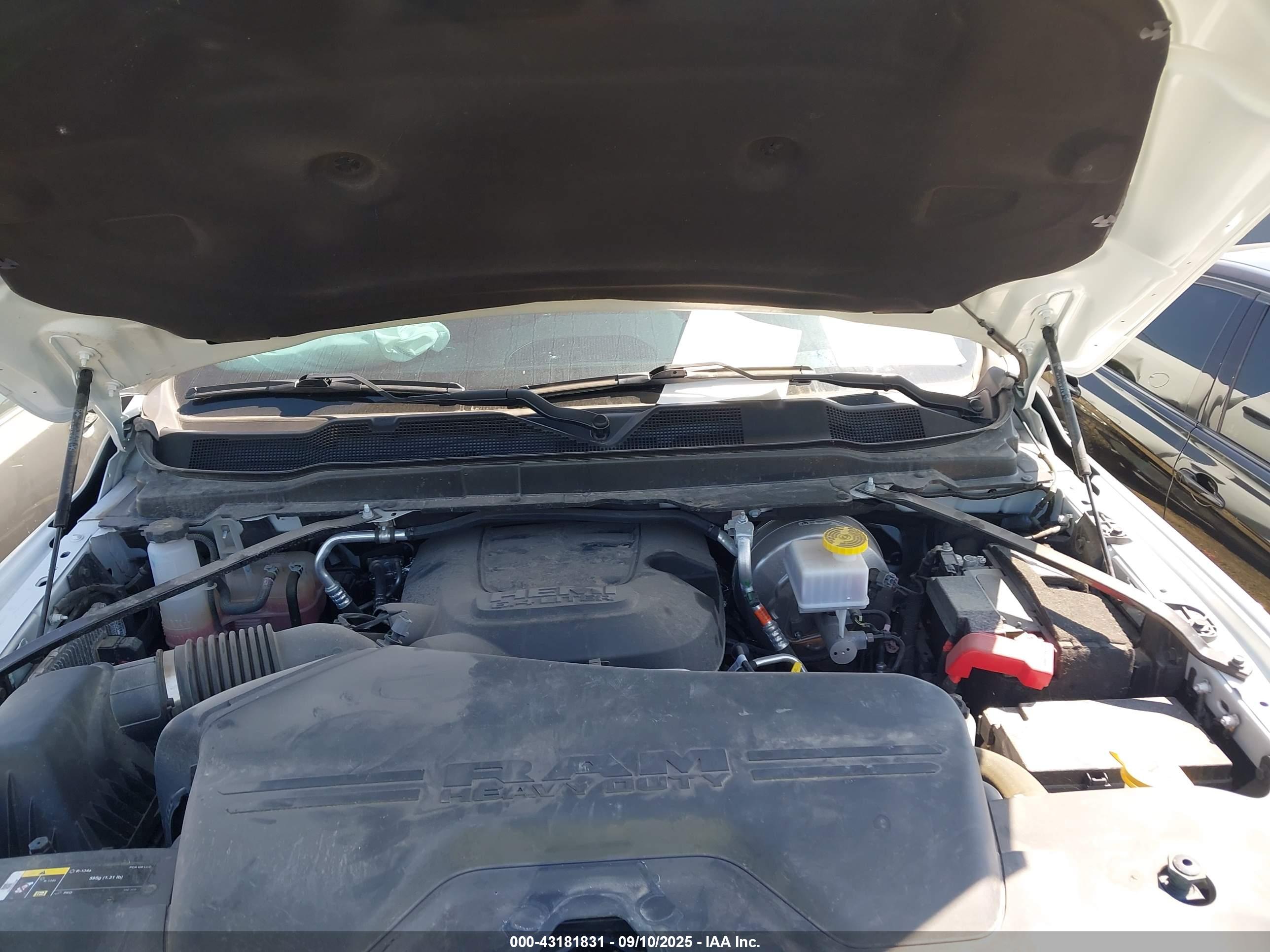 RAM 2500 image 10