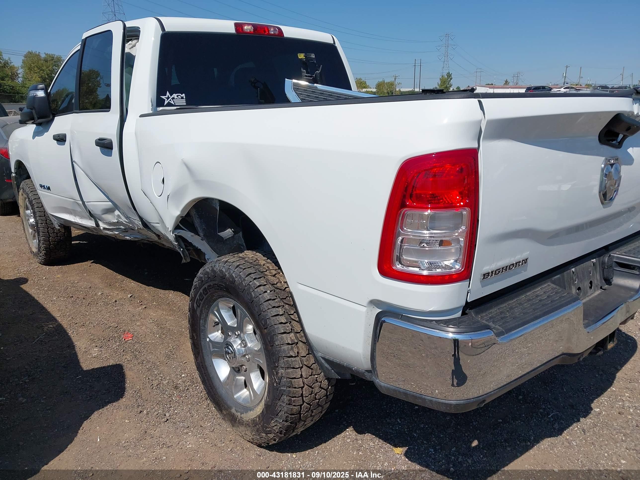 RAM 2500 image 3