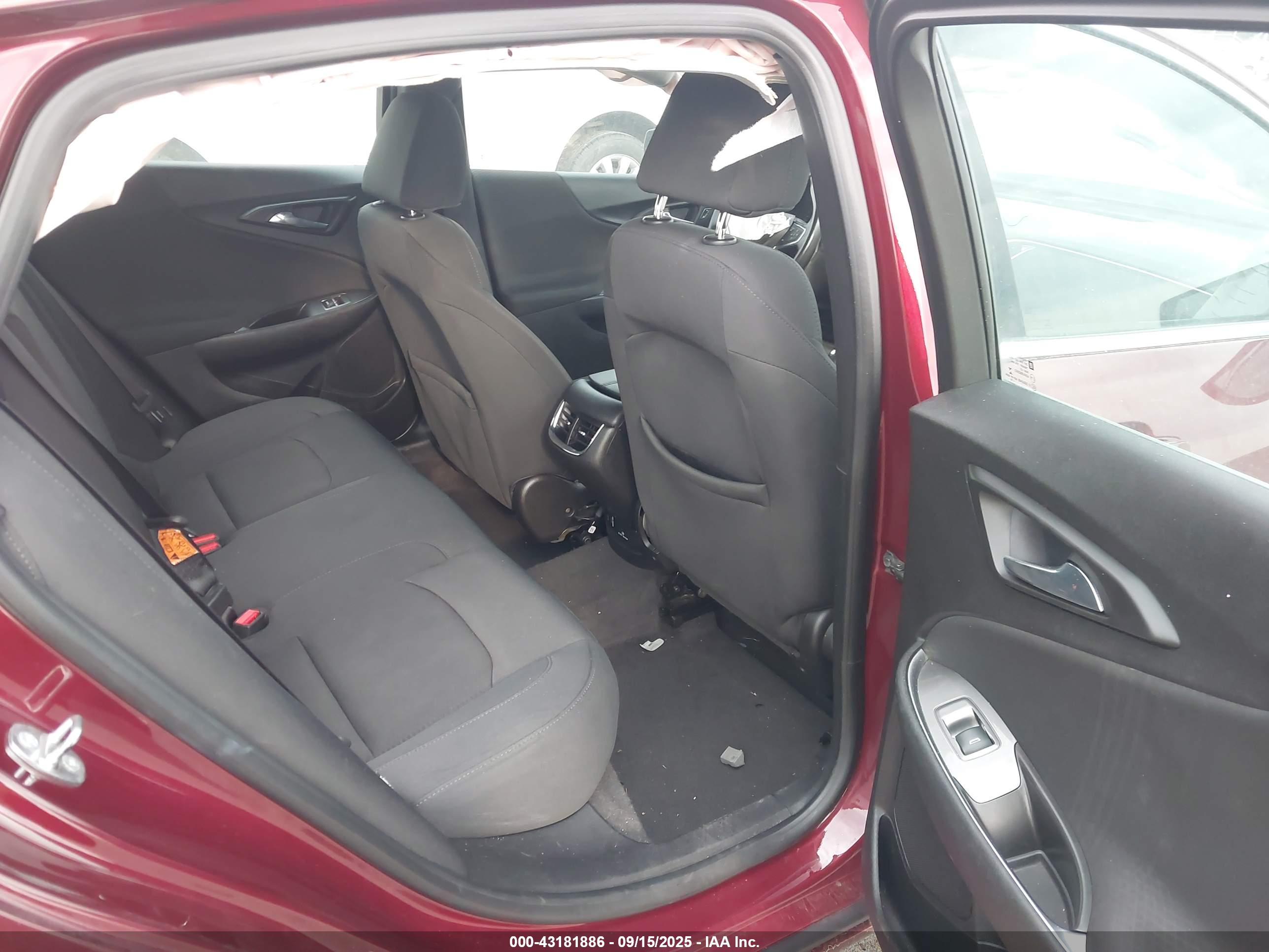 CHEVROLET MALIBU image 8