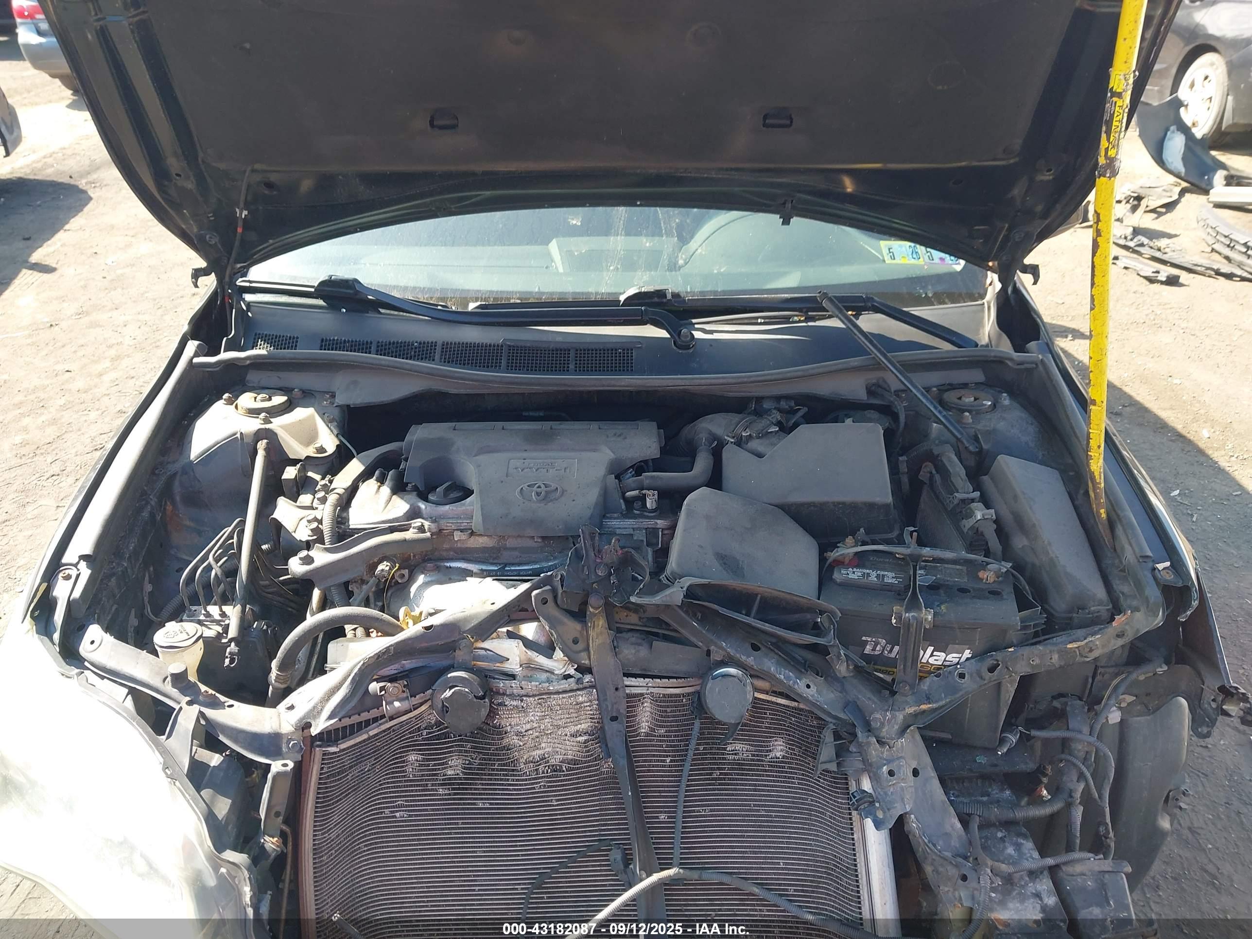 TOYOTA CAMRY image 10