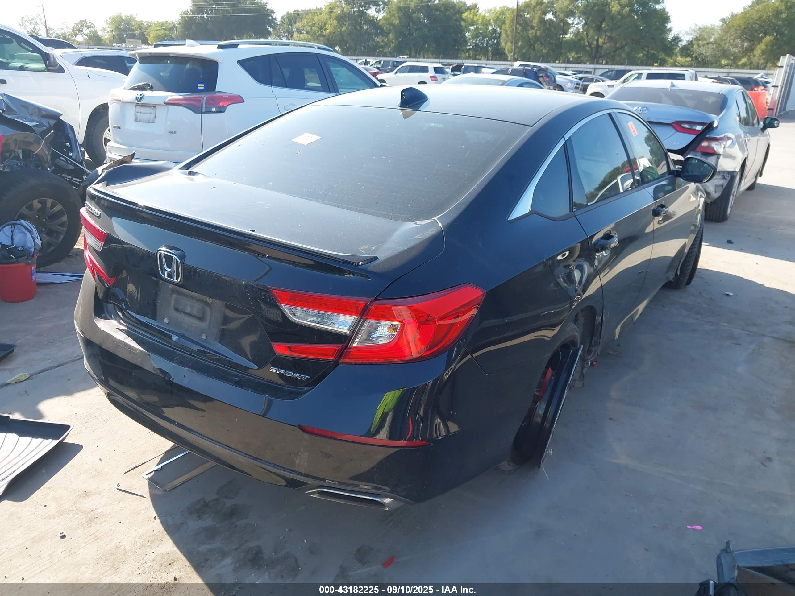 HONDA ACCORD image 4