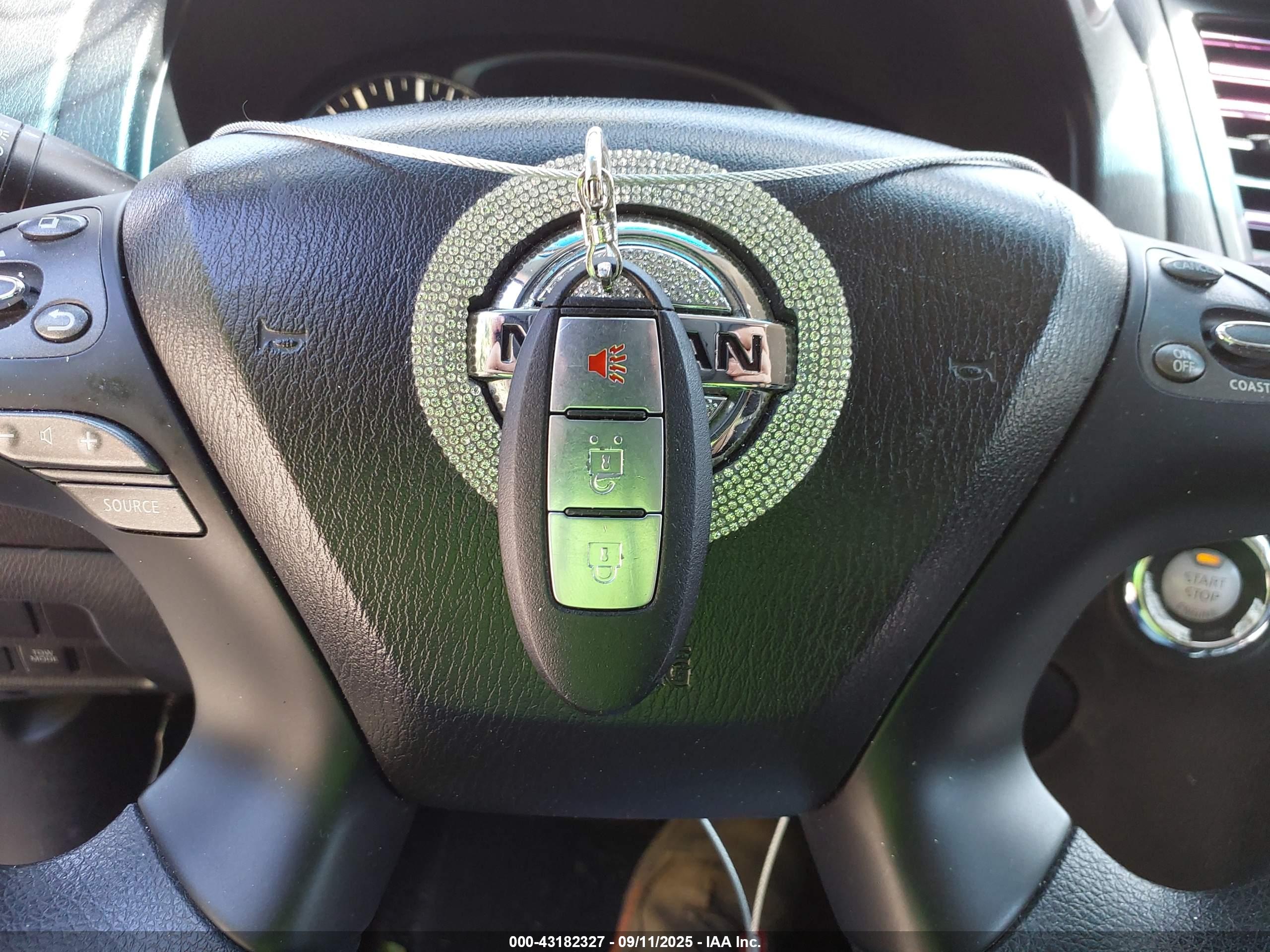 NISSAN PATHFINDER image 11