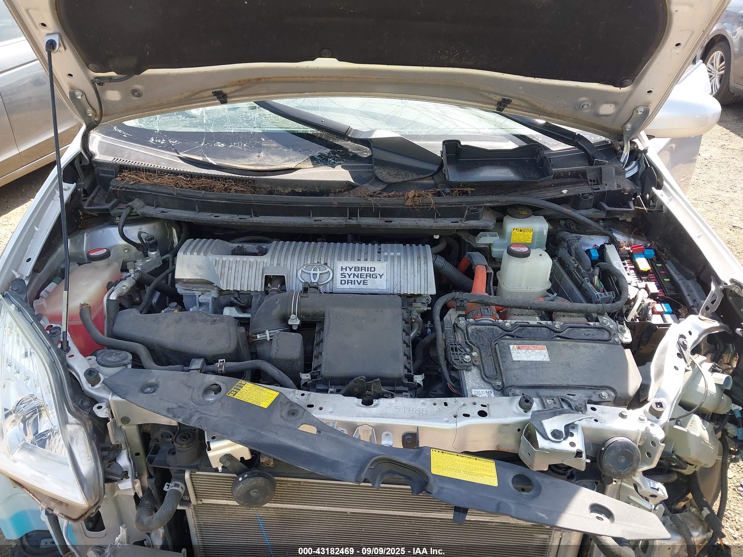 TOYOTA PRIUS image 10
