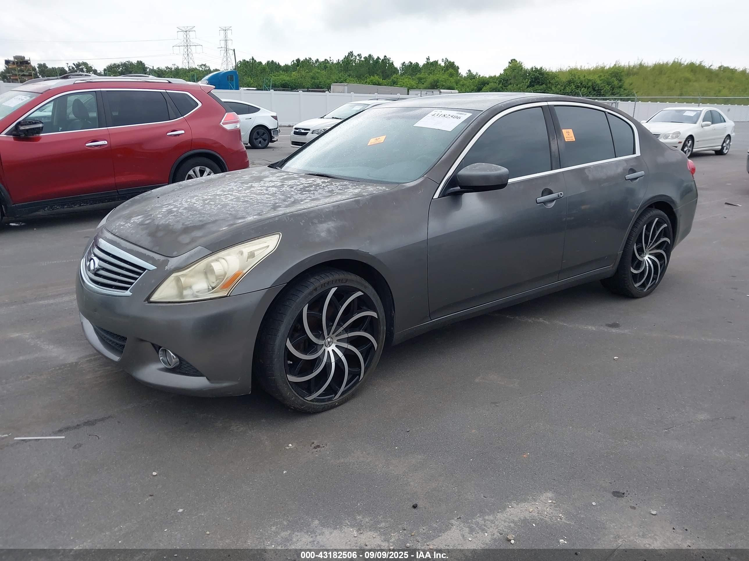 INFINITI G37X image 2