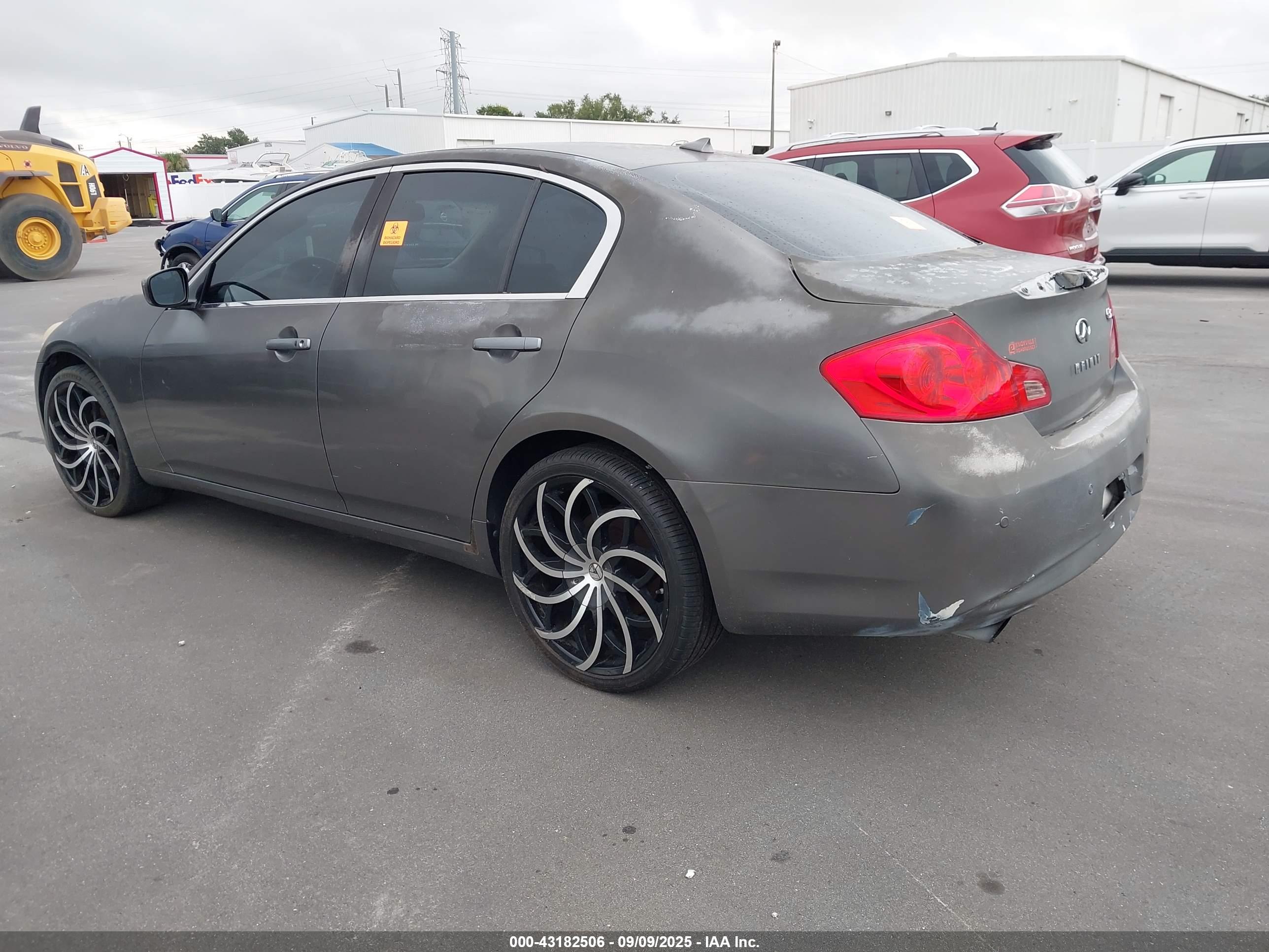 INFINITI G37X image 3