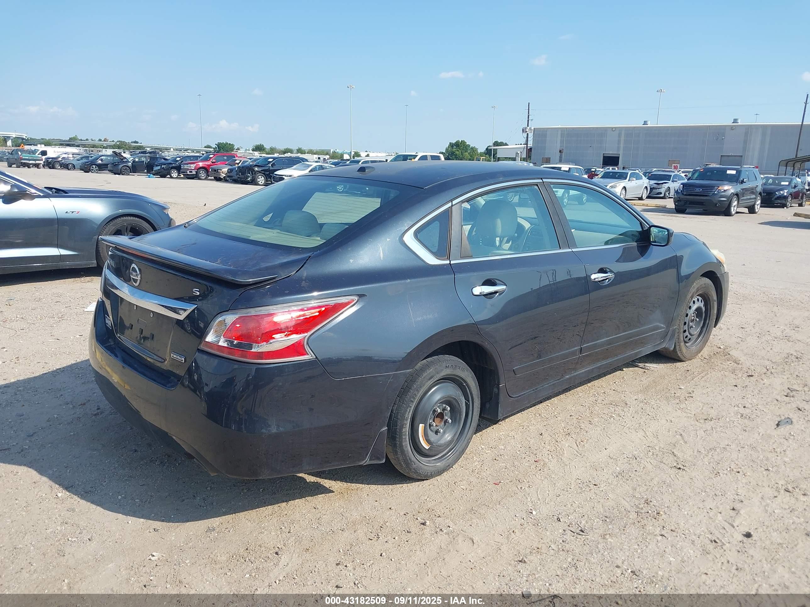 NISSAN ALTIMA image 4