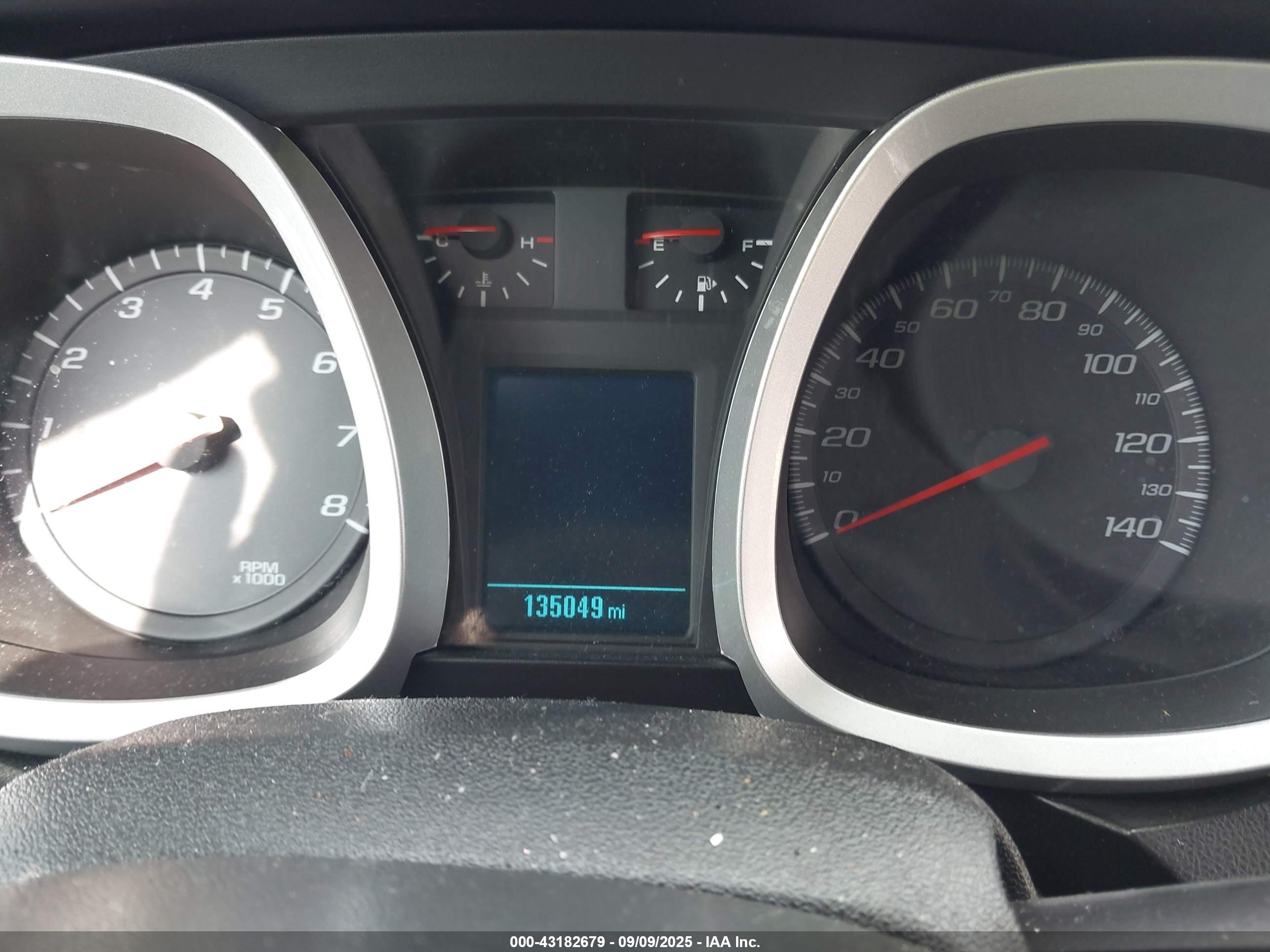 CHEVROLET EQUINOX image 7