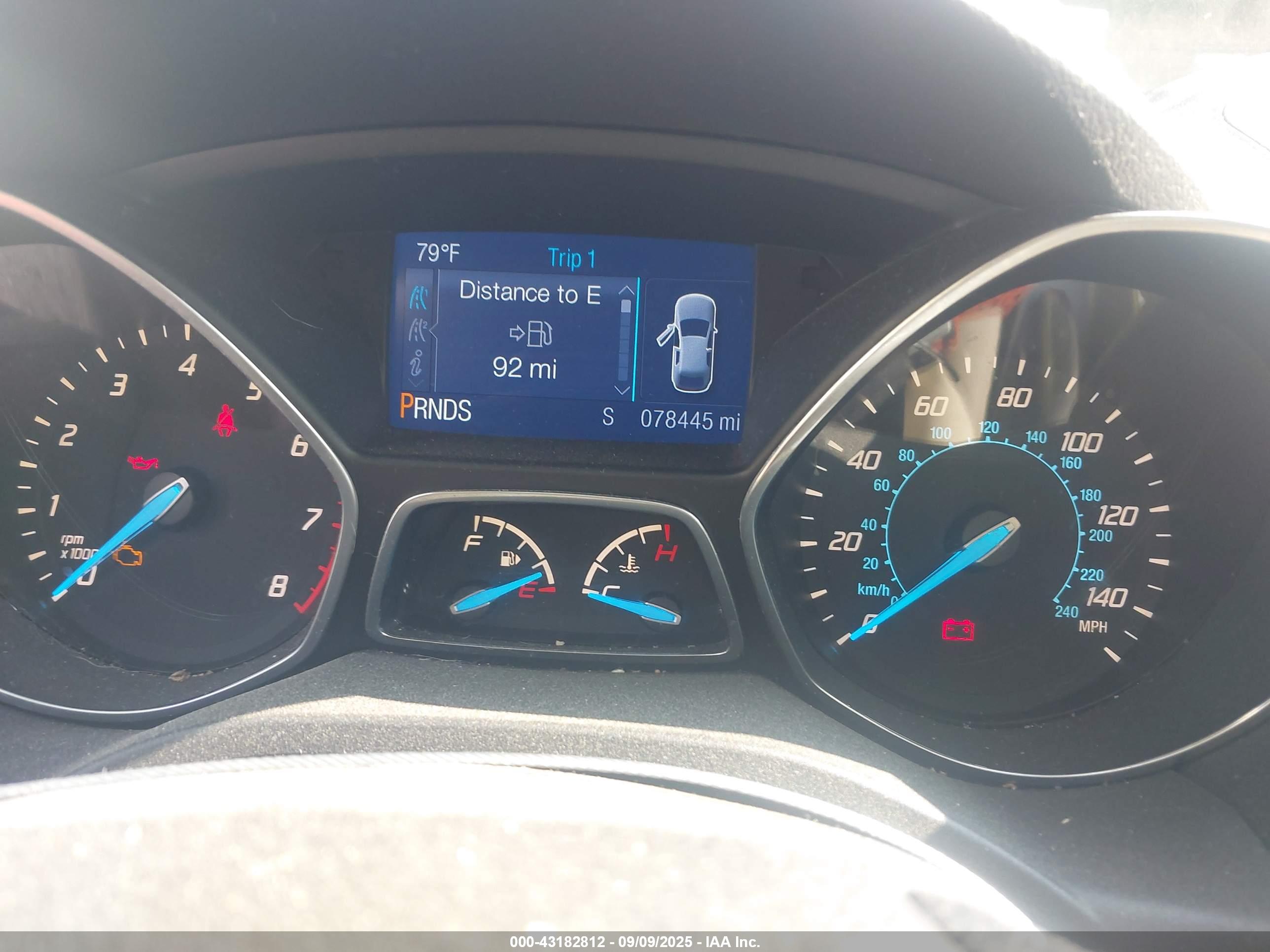 FORD ESCAPE image 7