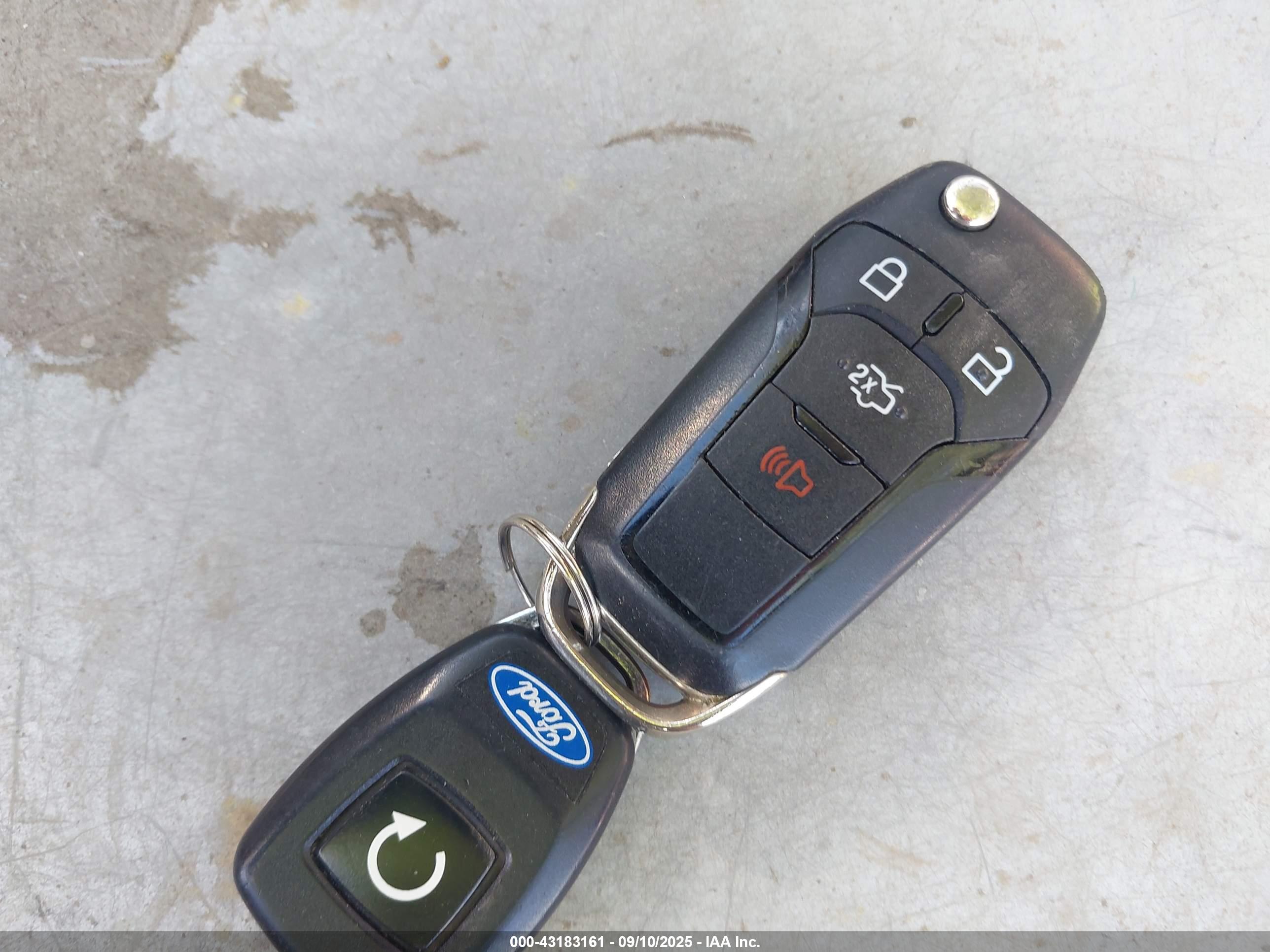 FORD FUSION image 11
