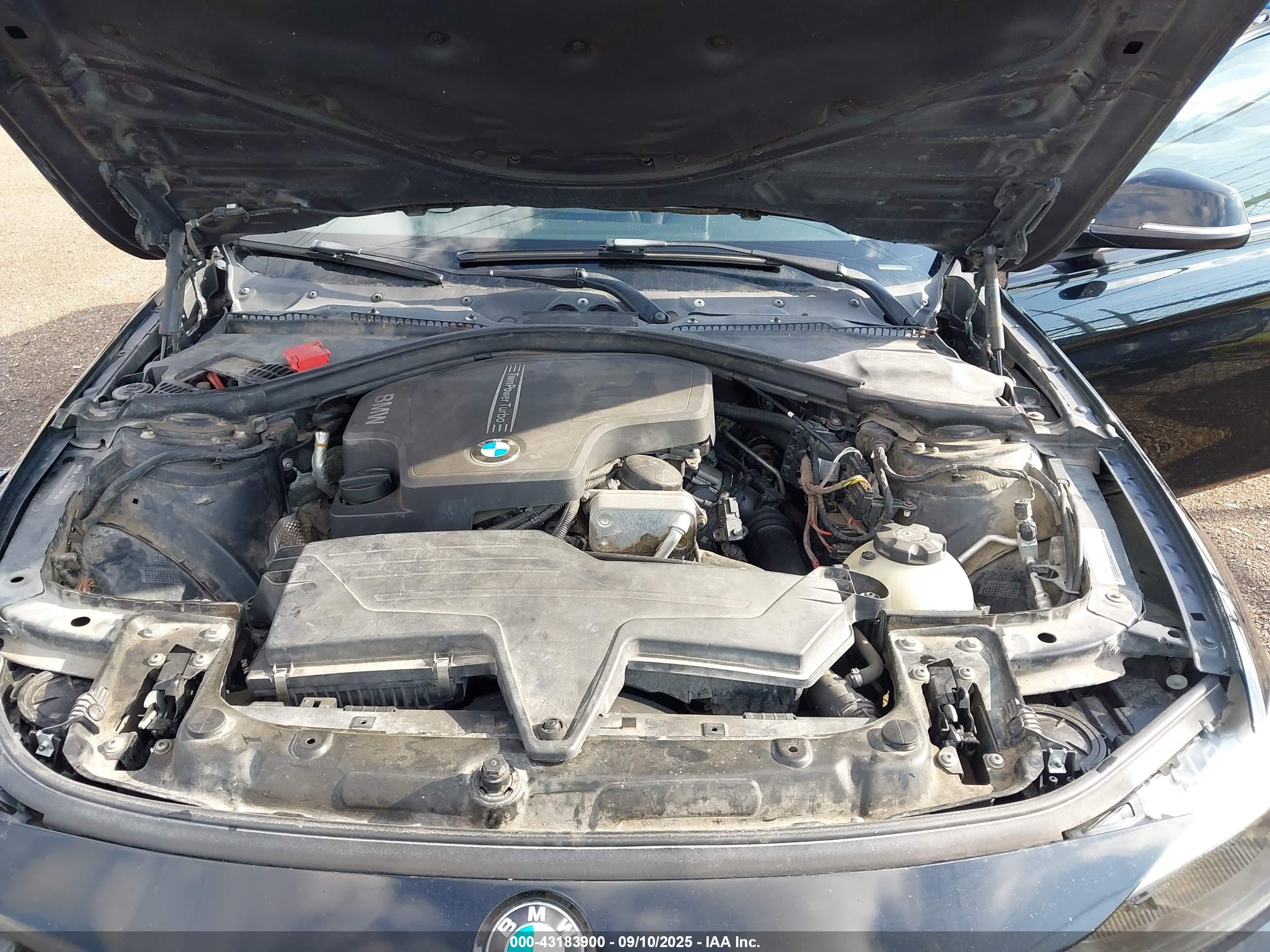 BMW 328I image 10