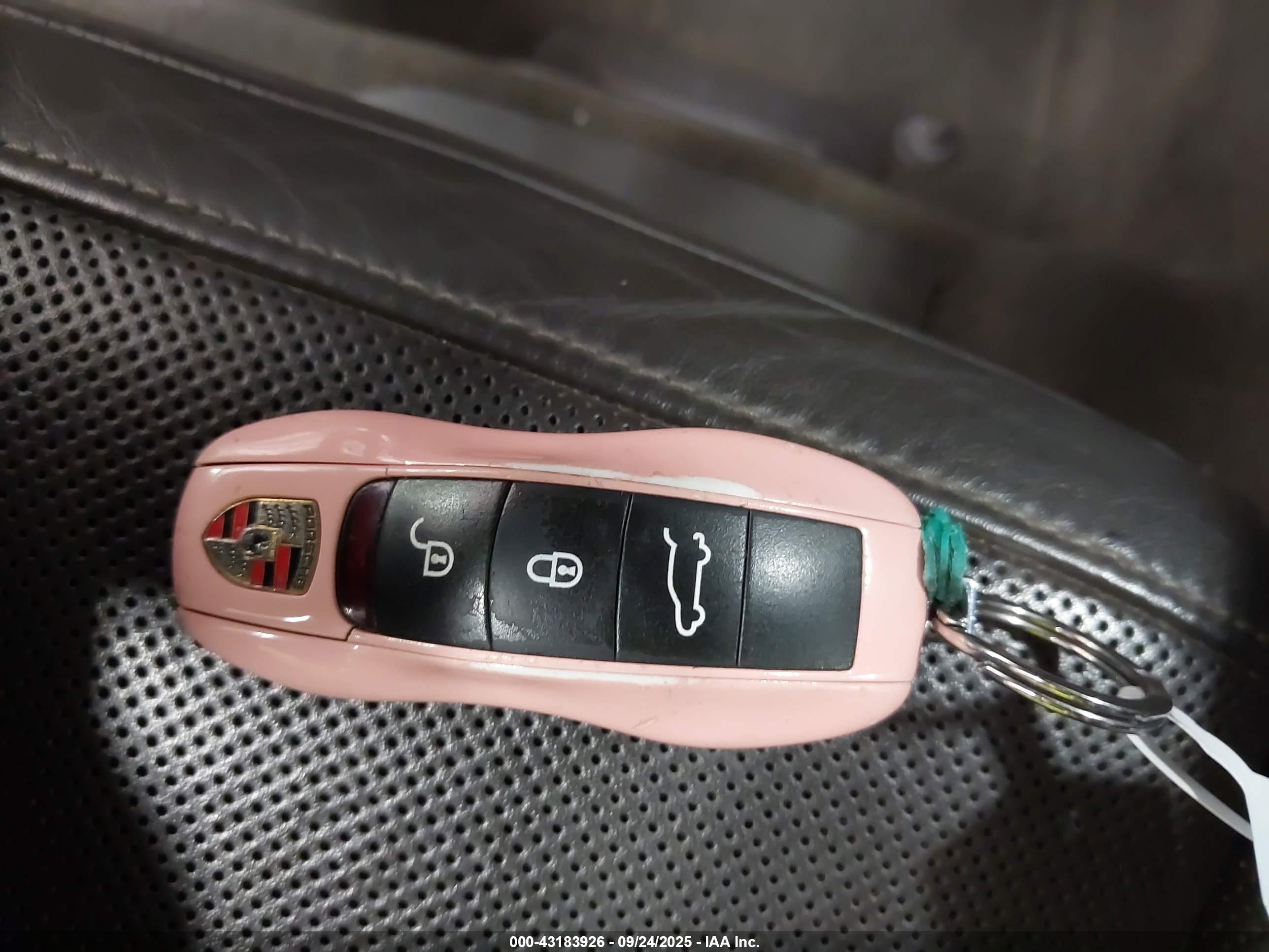 PORSCHE CAYENNE image 11