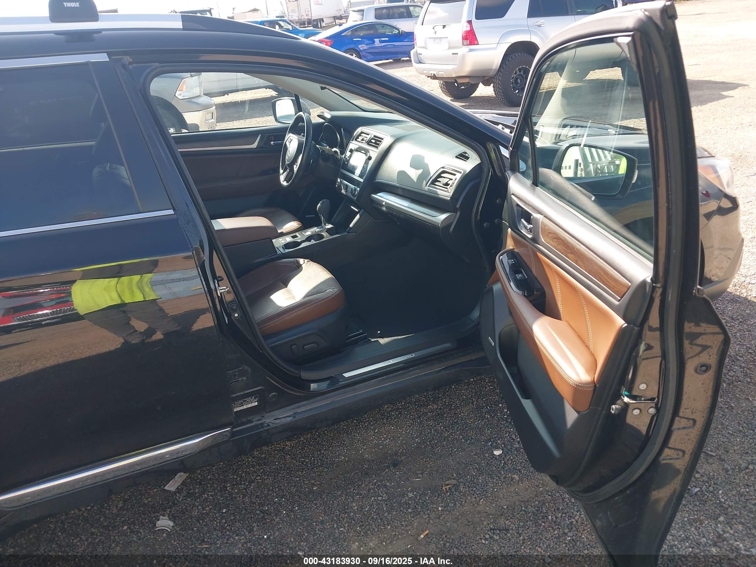 SUBARU OUTBACK image 5