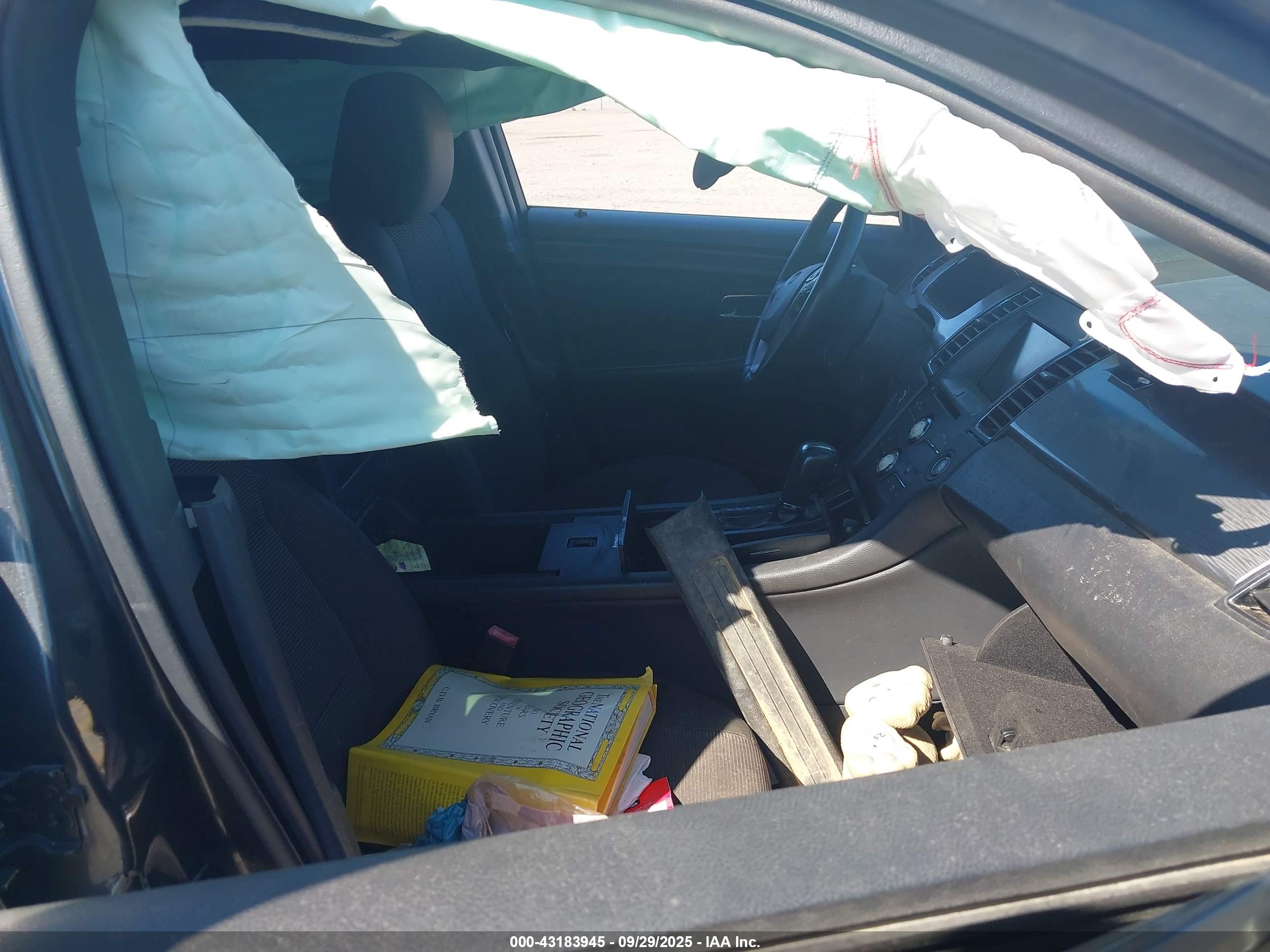 FORD TAURUS image 5