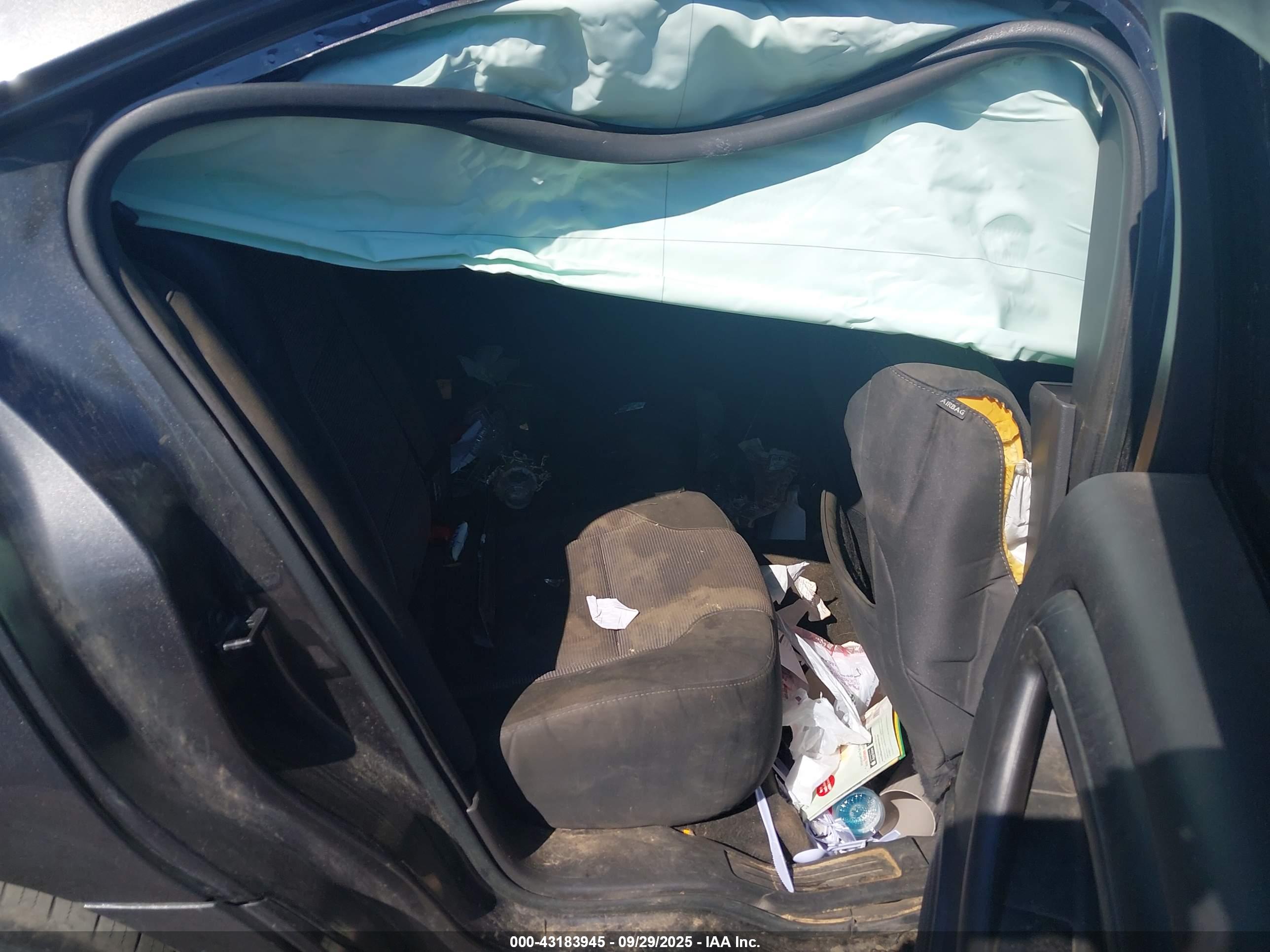 FORD TAURUS image 8