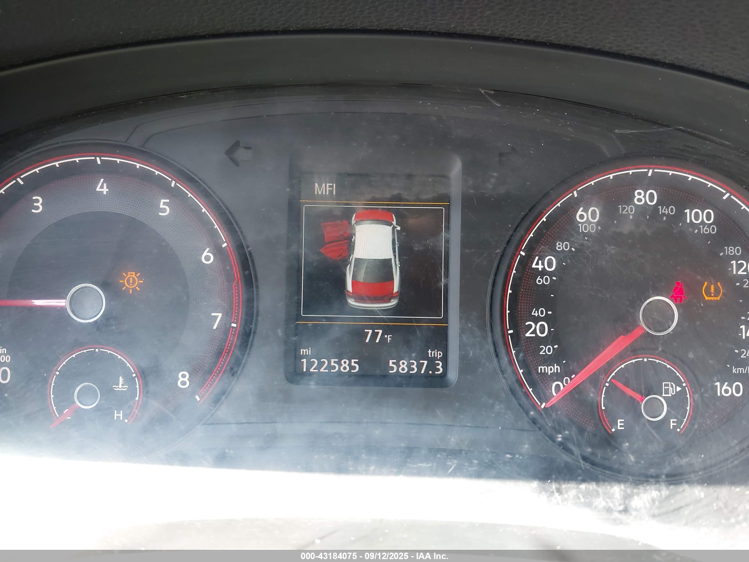 VOLKSWAGEN PASSAT image 7