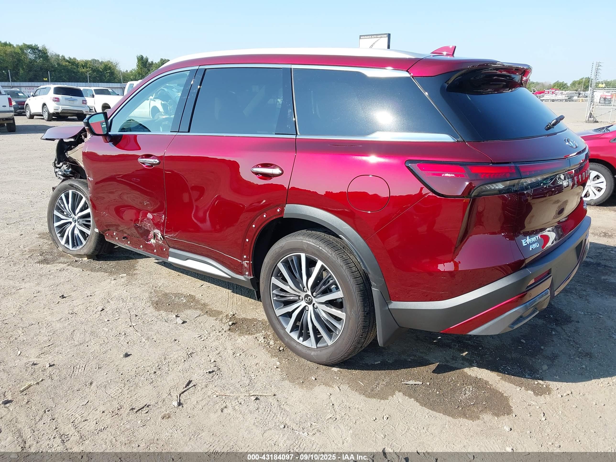 INFINITI QX60 image 3