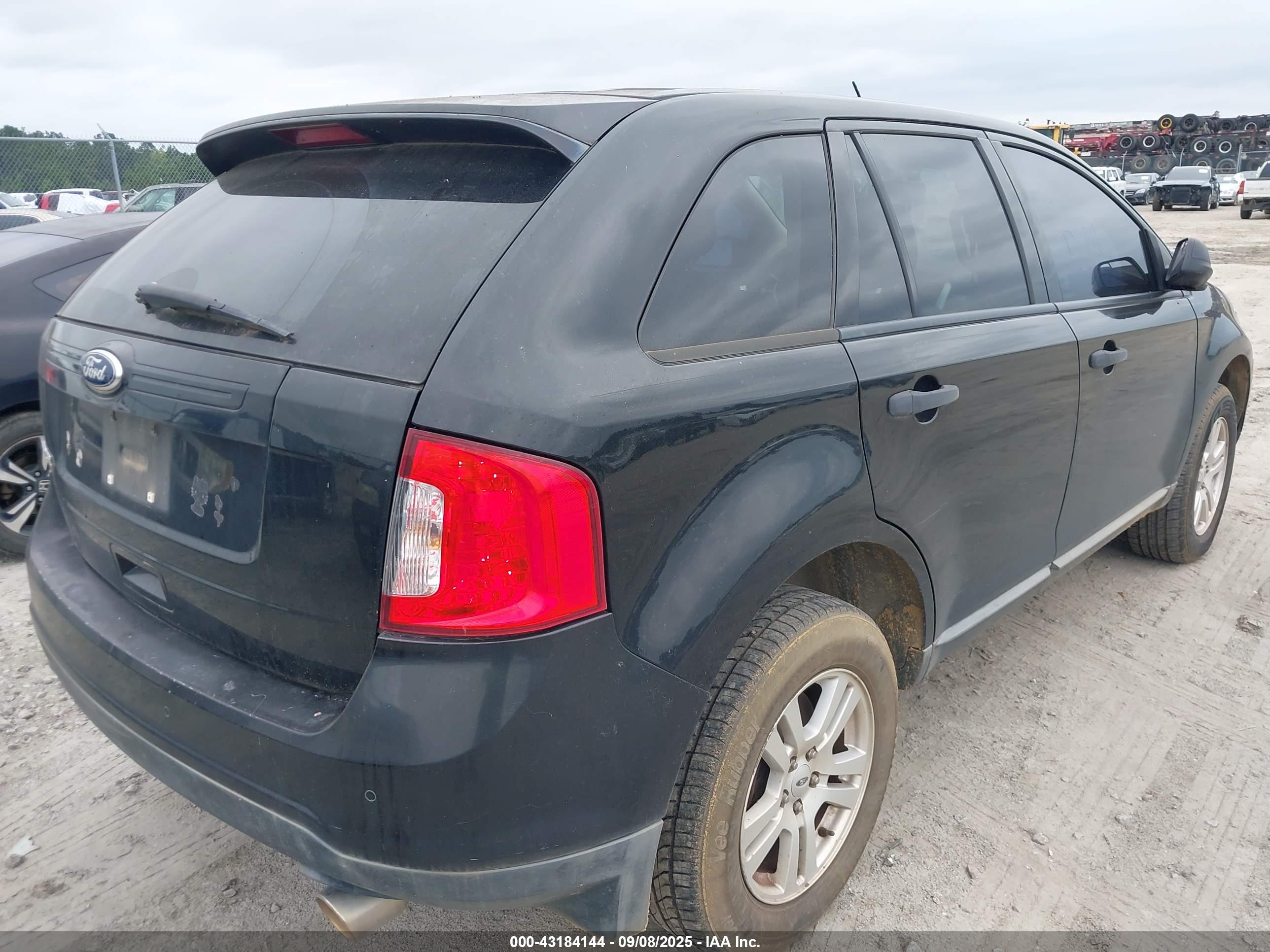 FORD EDGE image 4