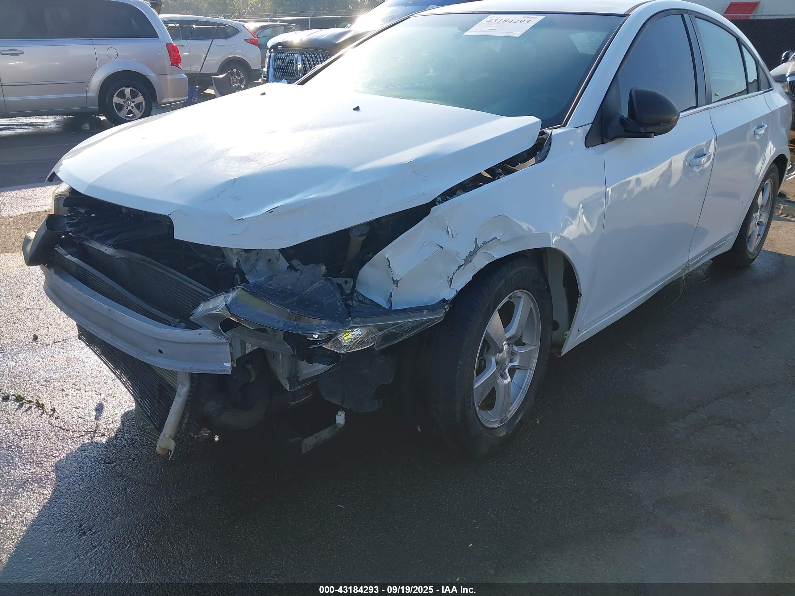 CHEVROLET CRUZE image 6