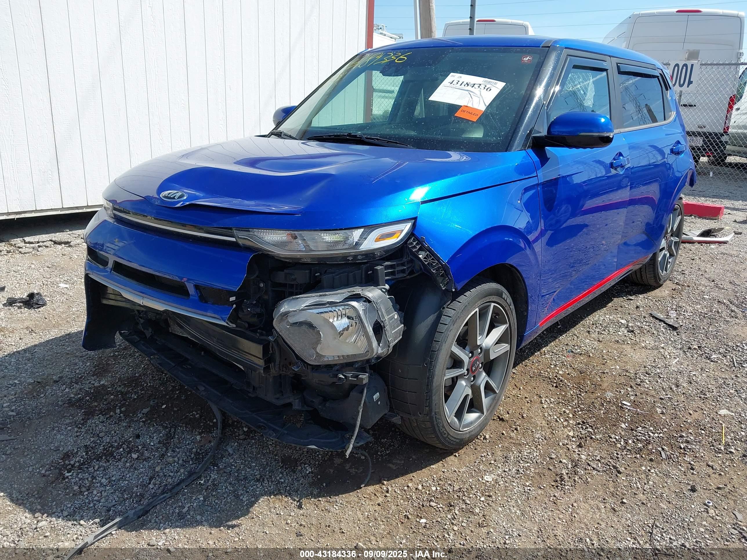 KIA SOUL image 2