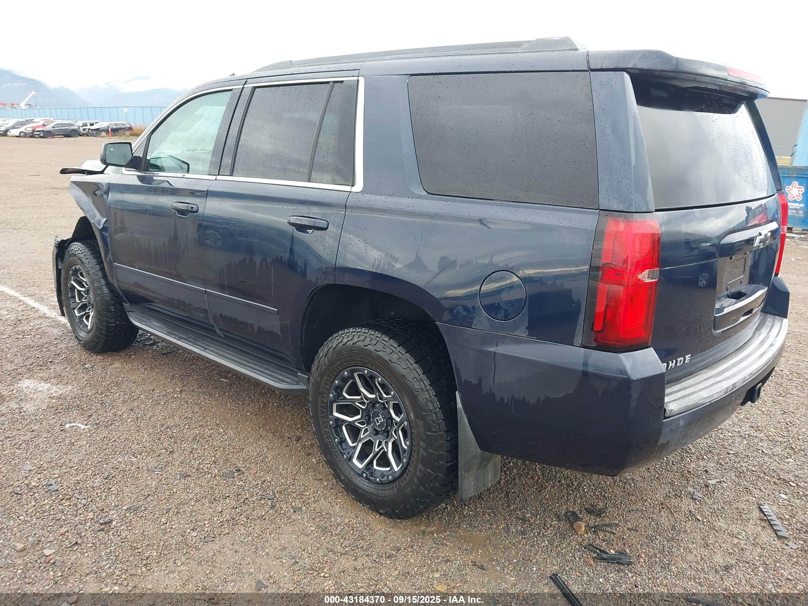 CHEVROLET TAHOE image 3