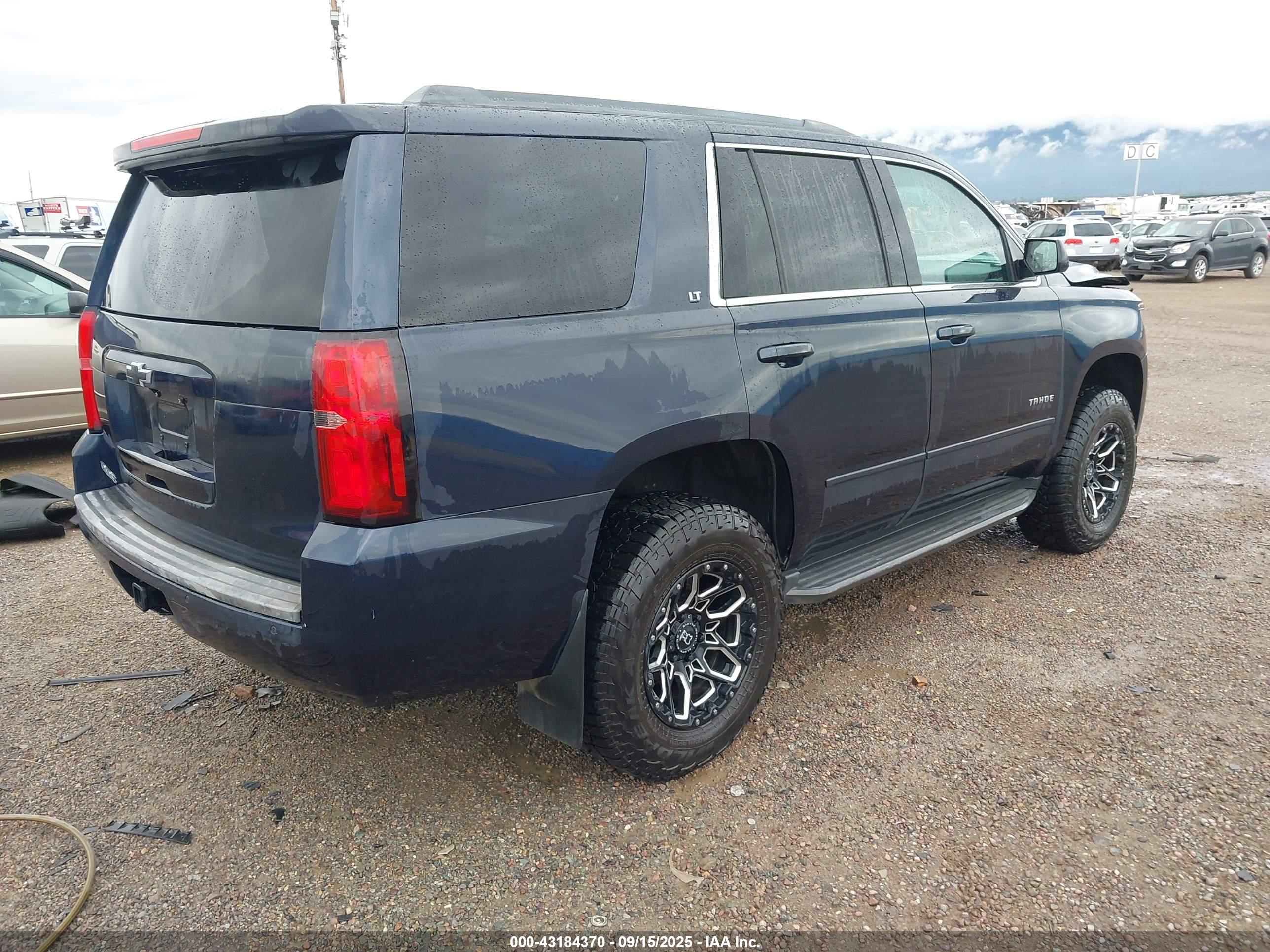 CHEVROLET TAHOE image 4