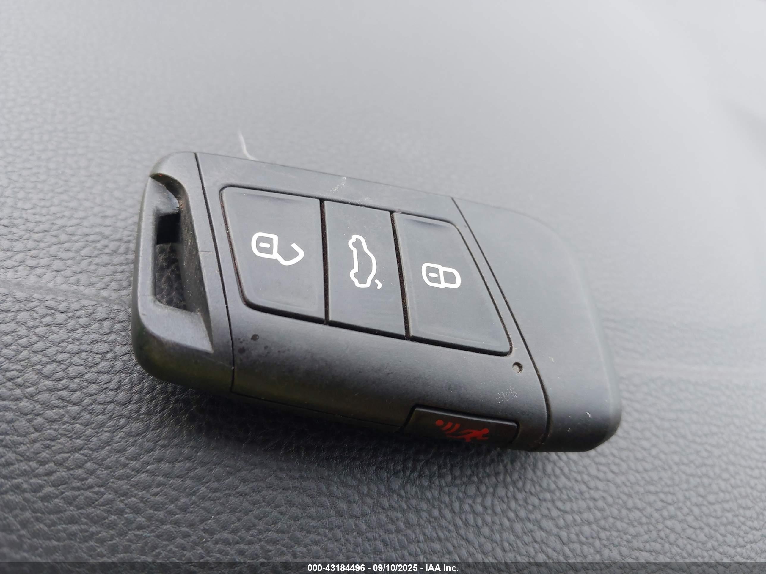 VOLKSWAGEN JETTA image 11