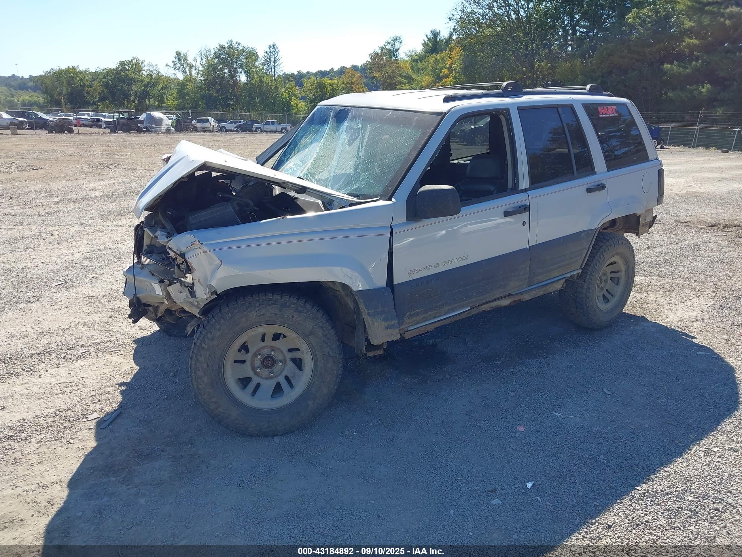 JEEP GRAND image 2