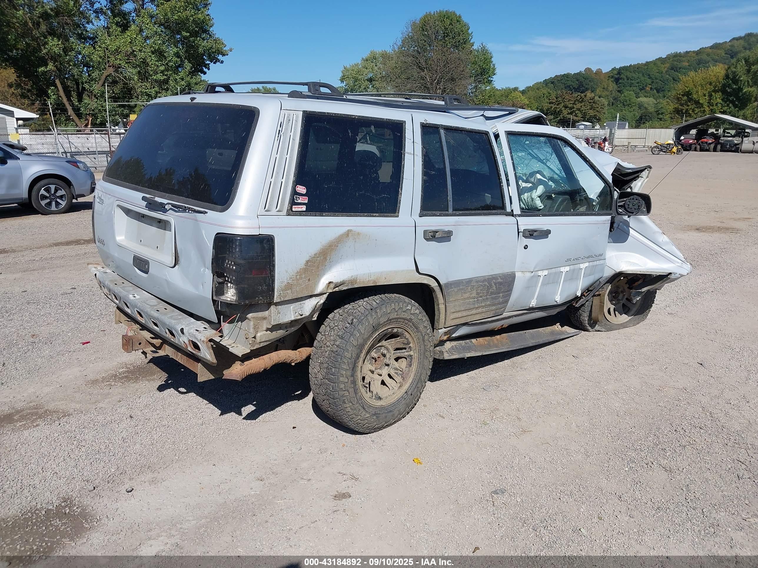 JEEP GRAND image 4