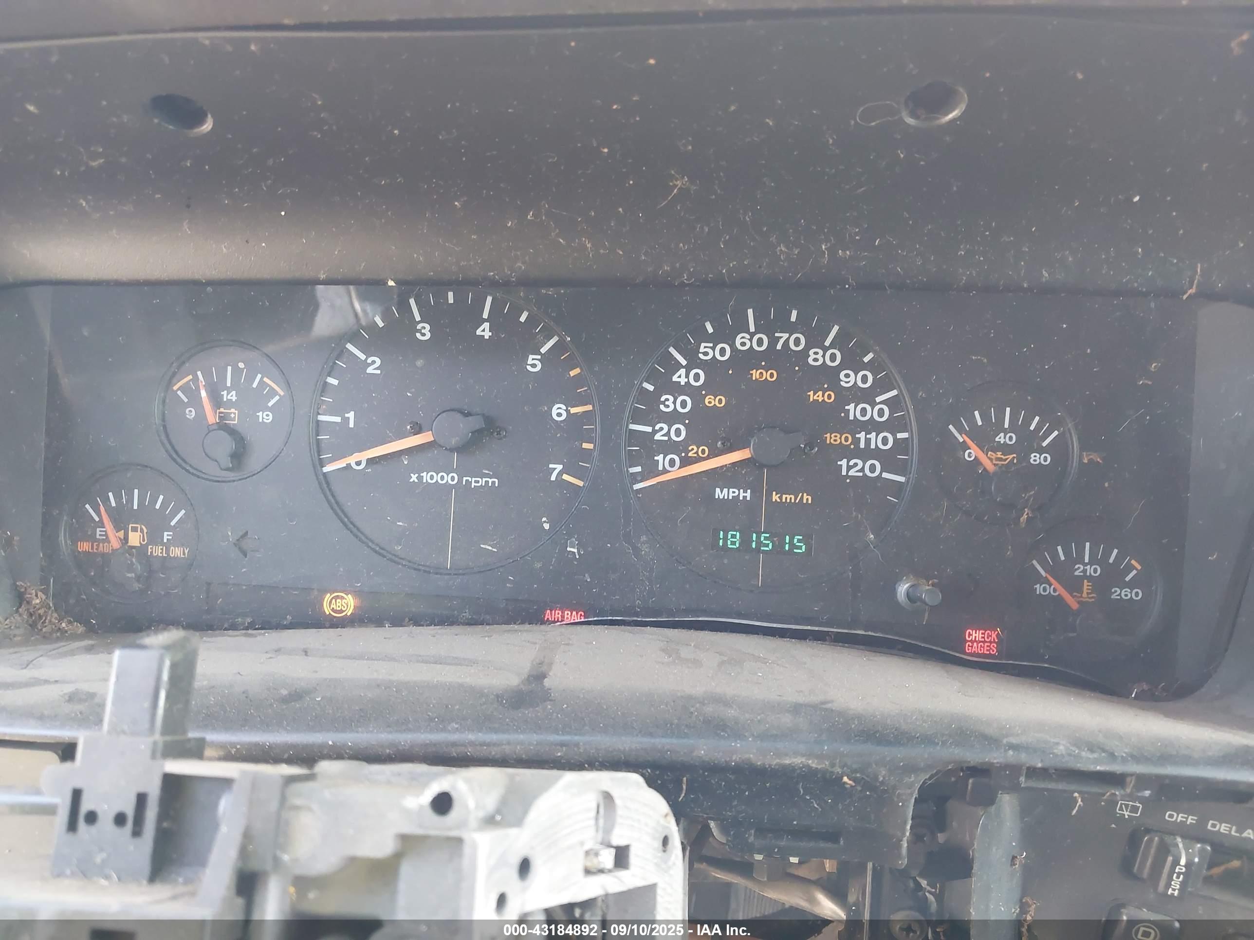 JEEP GRAND image 7