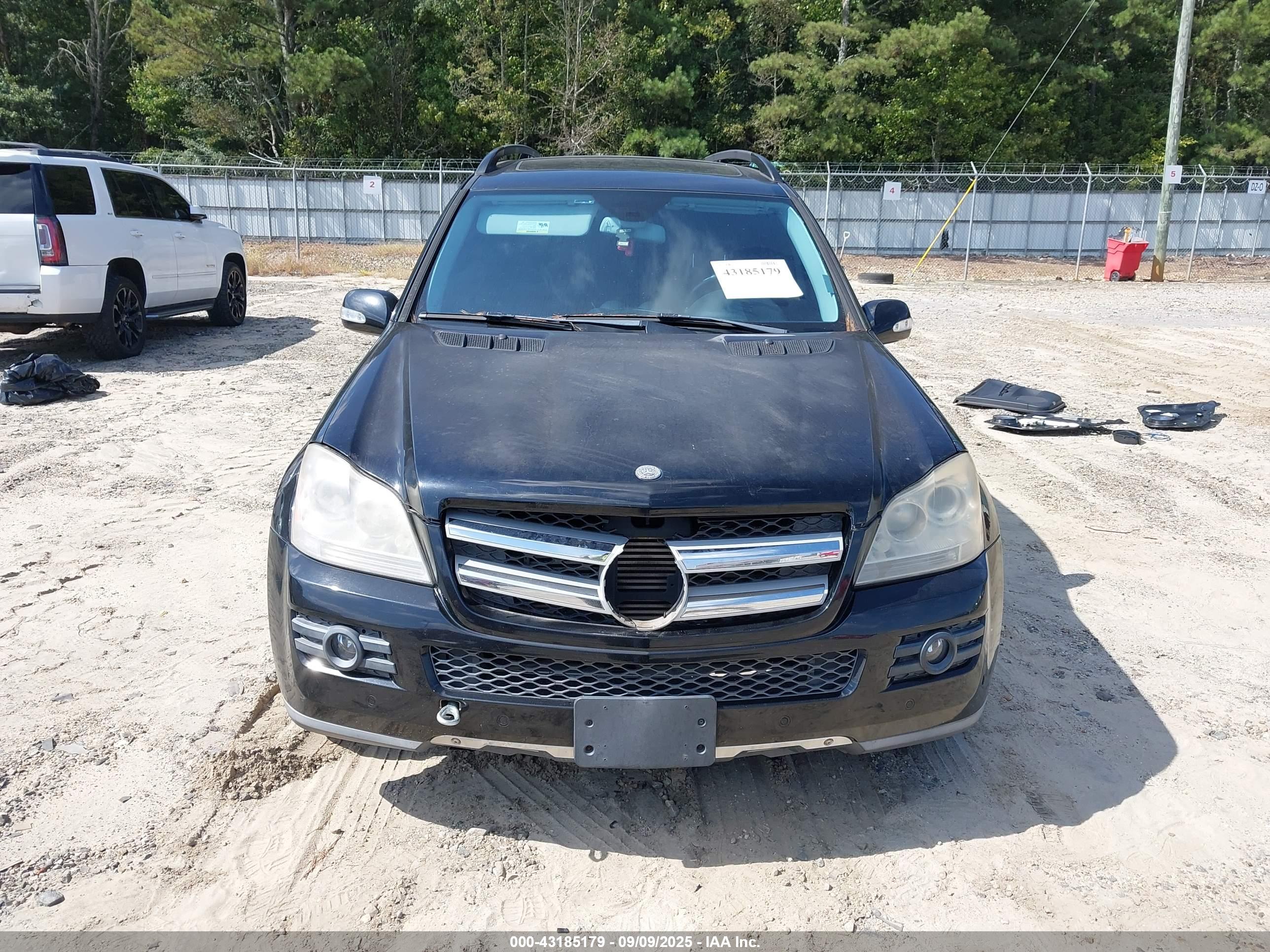 MERCEDES-BENZ GL image 6