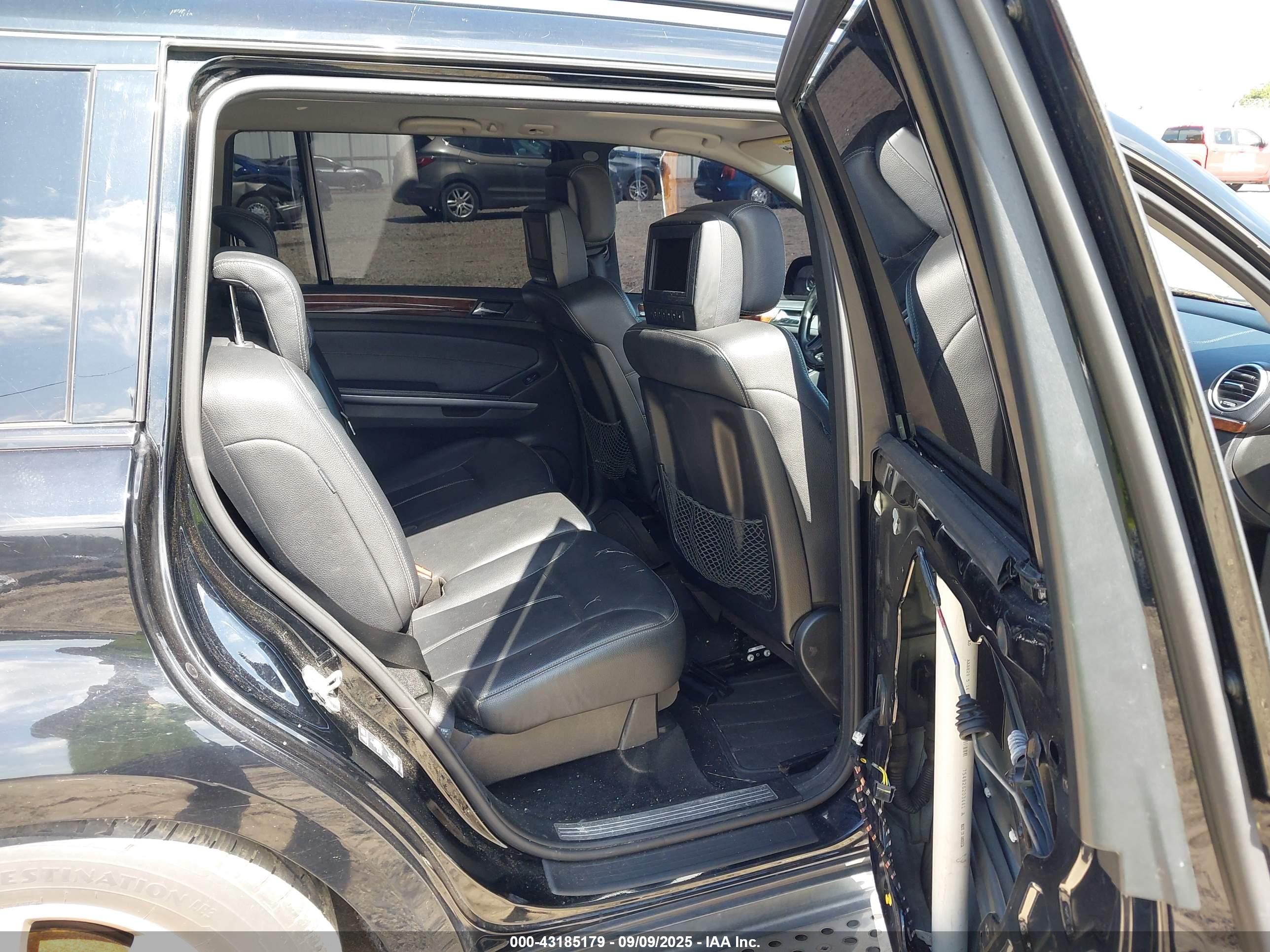 MERCEDES-BENZ GL image 8