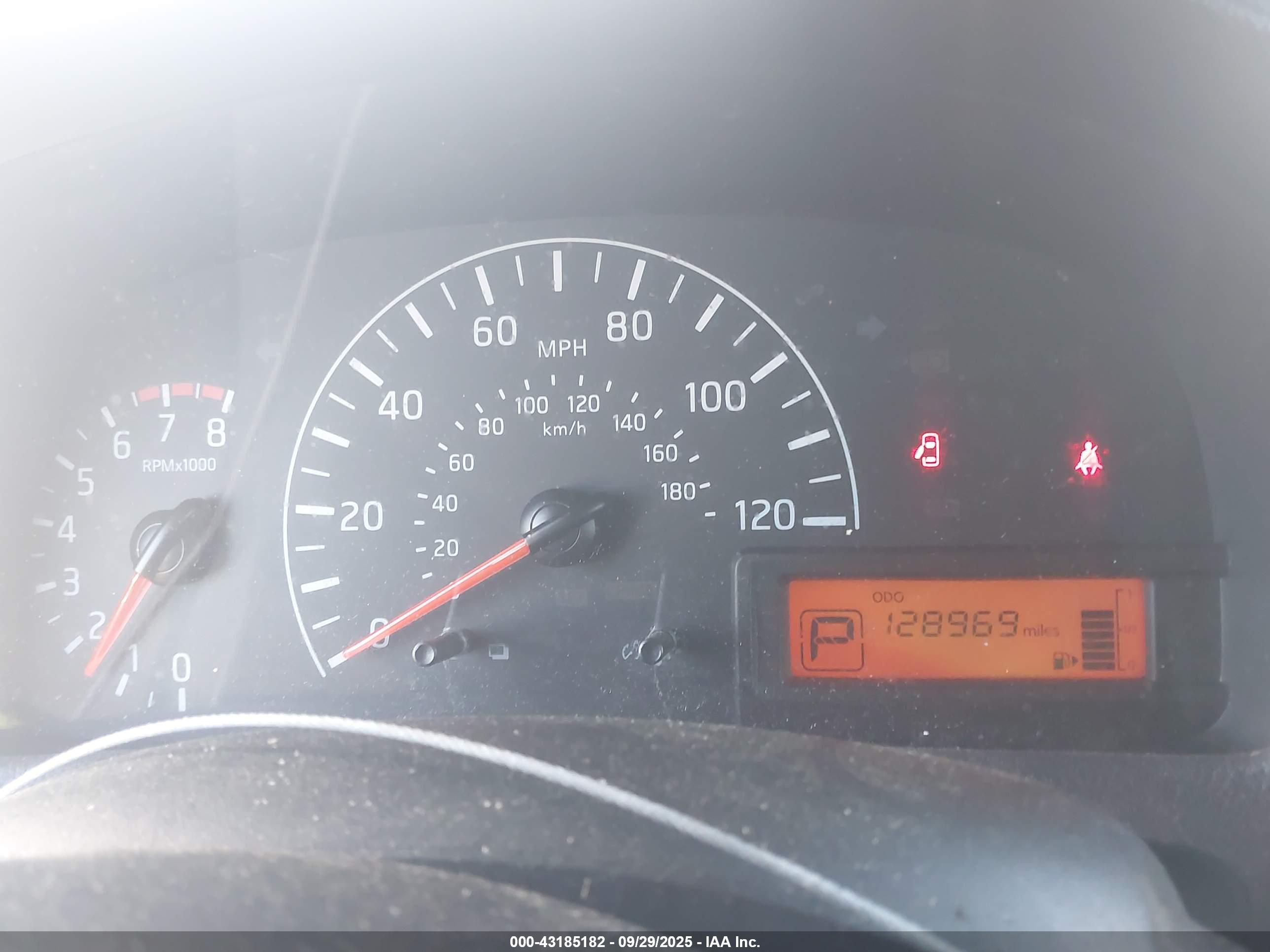 NISSAN NV image 7