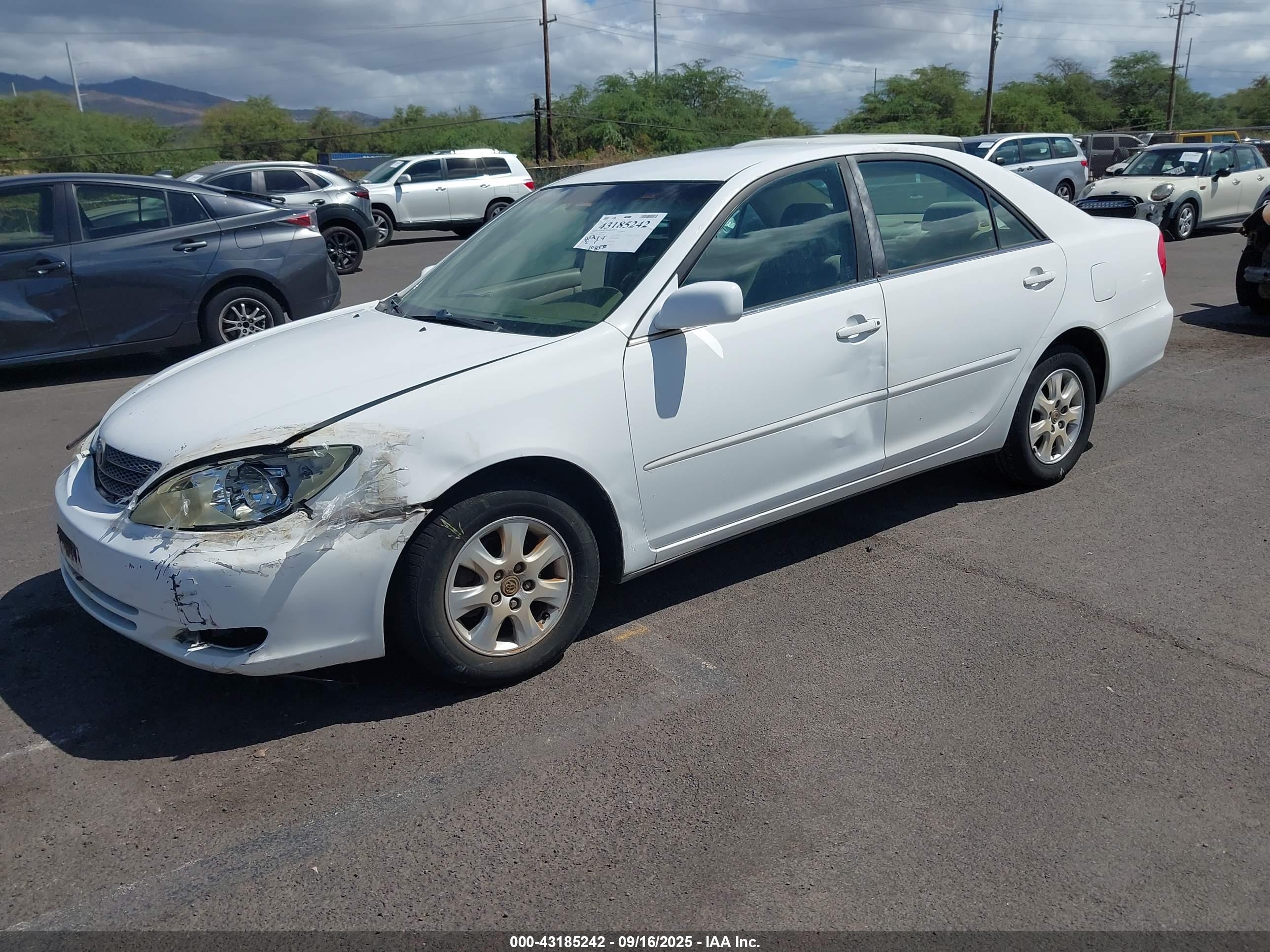 TOYOTA CAMRY image 2