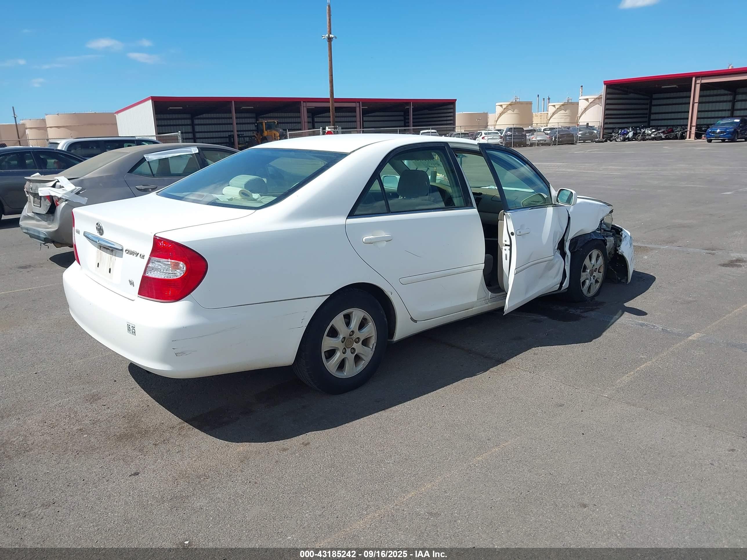 TOYOTA CAMRY image 4
