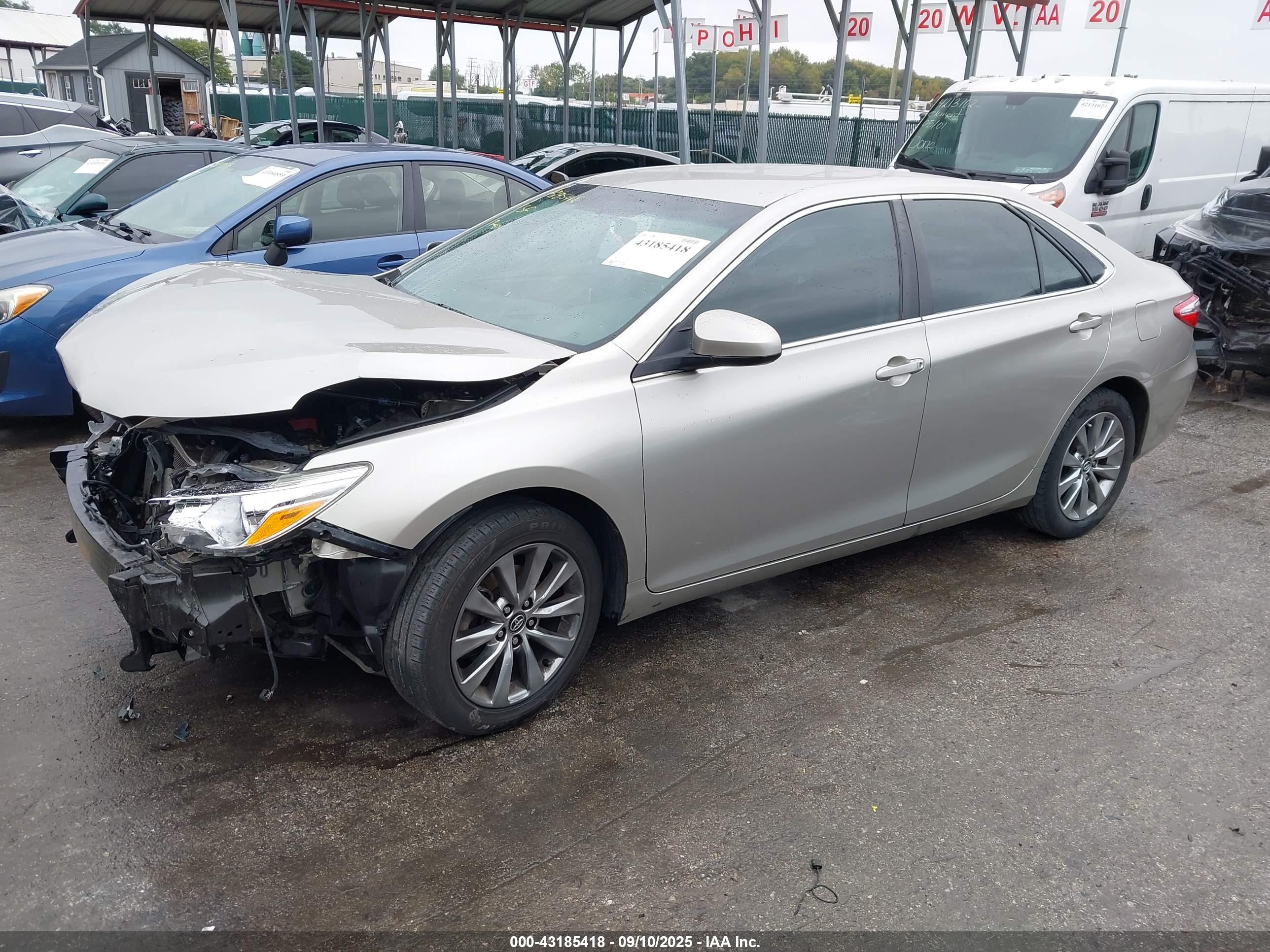 TOYOTA CAMRY image 2